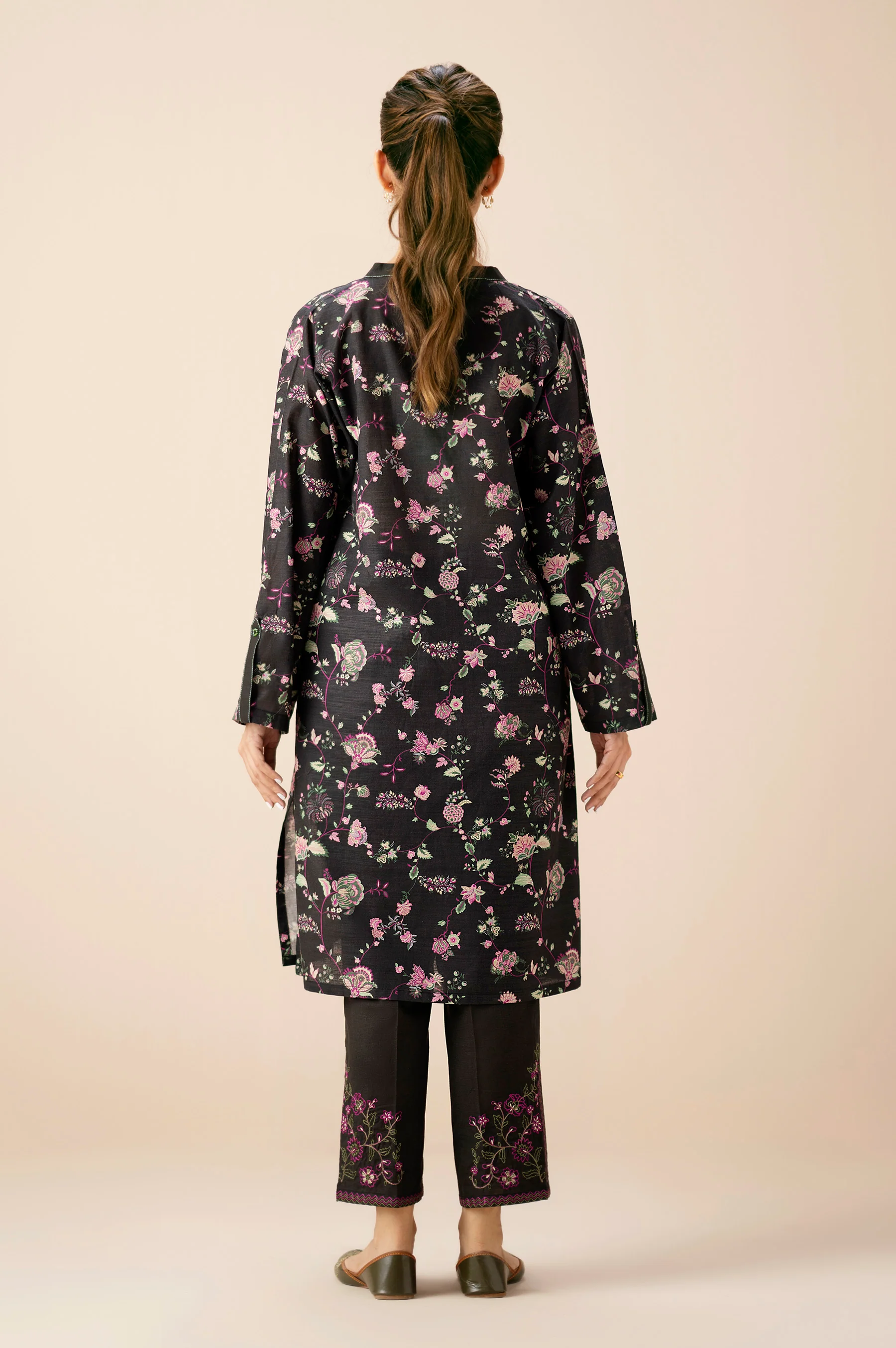 UNSTITCHED PRINTED SHIRT BOTTOM SUIT - Image 4