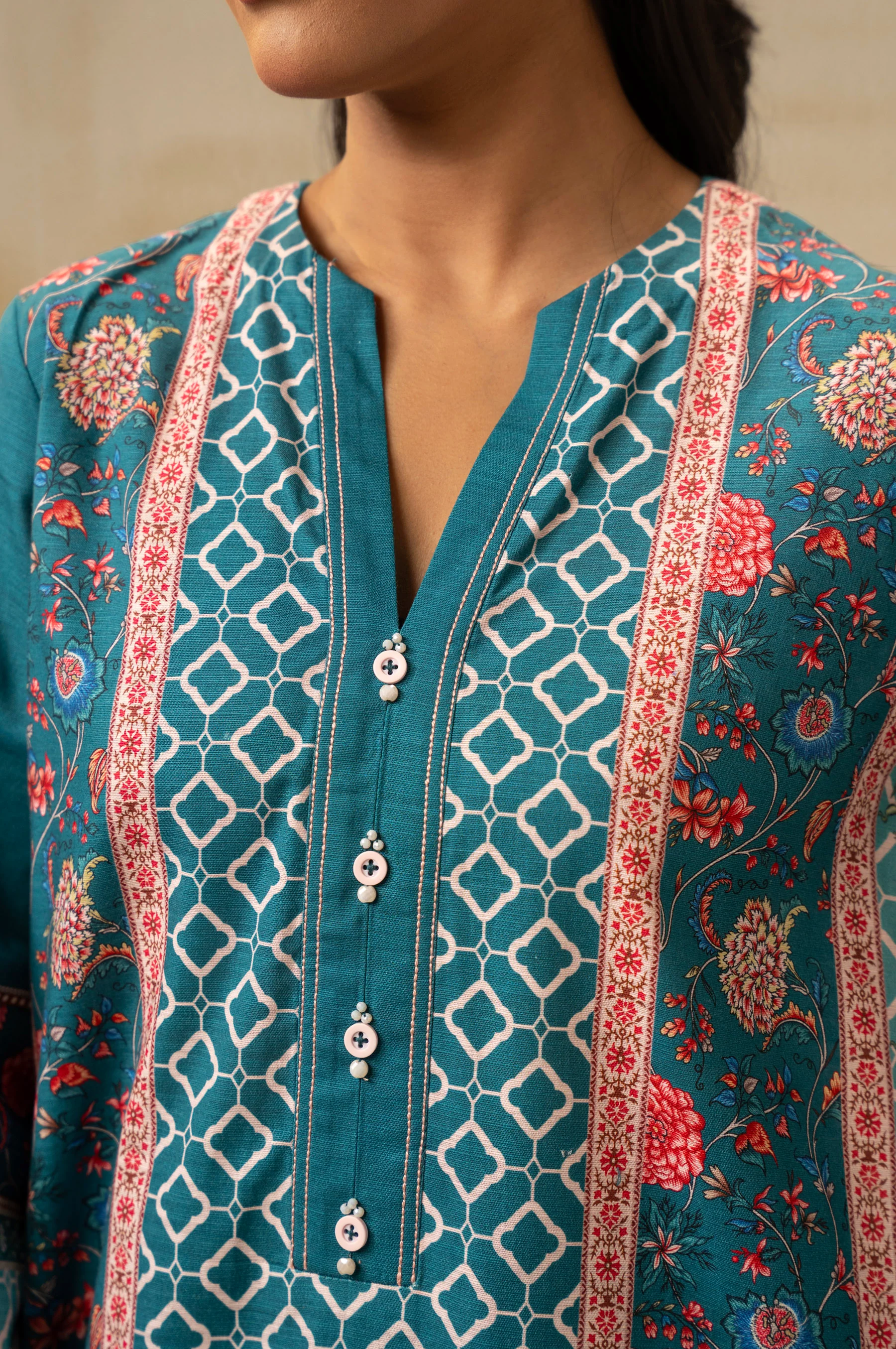 UNSTITCHED PRINTED SUIT - Image 2