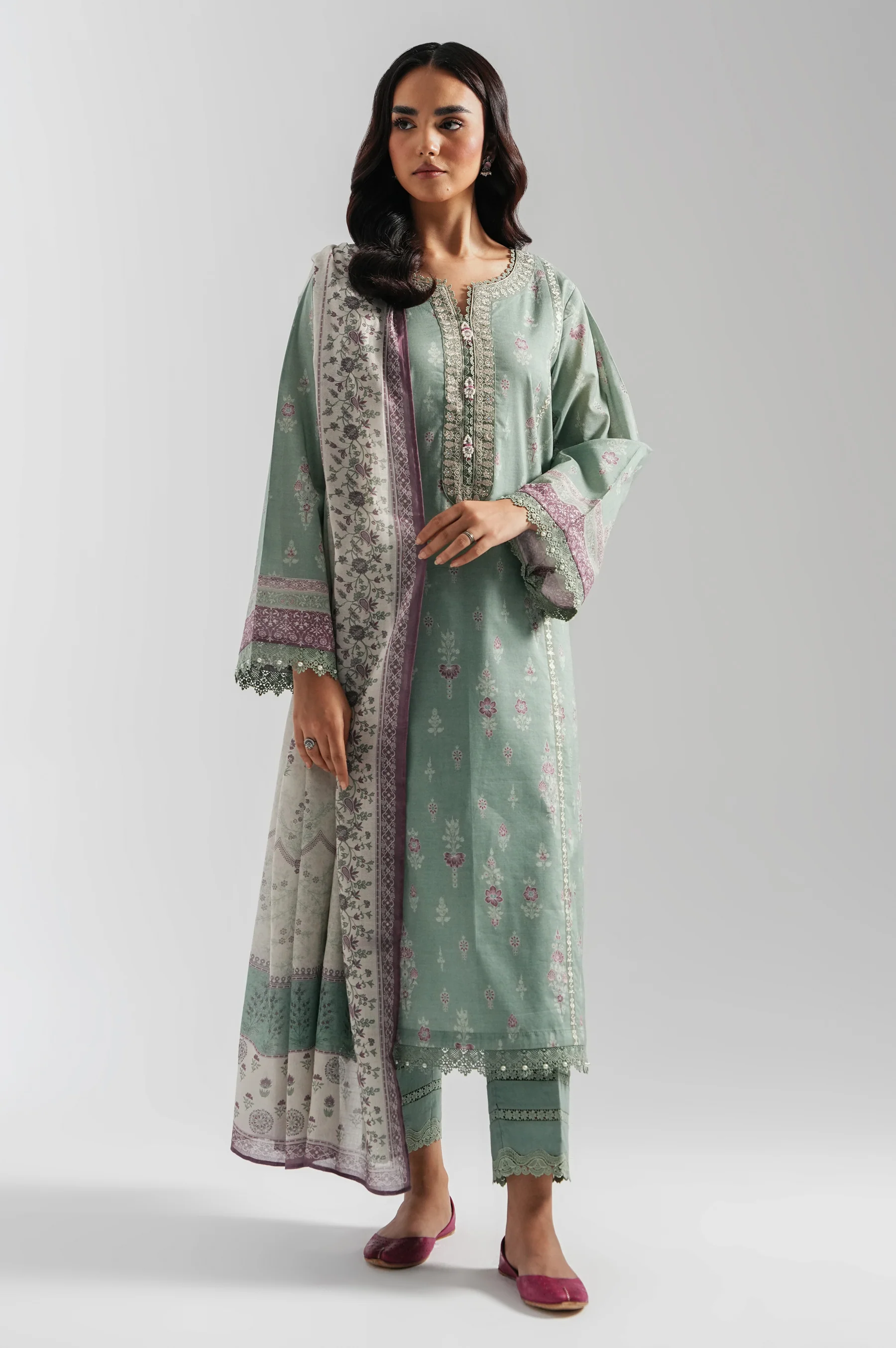 UNSTITCHED EMBROIDERED SUIT - Image 6