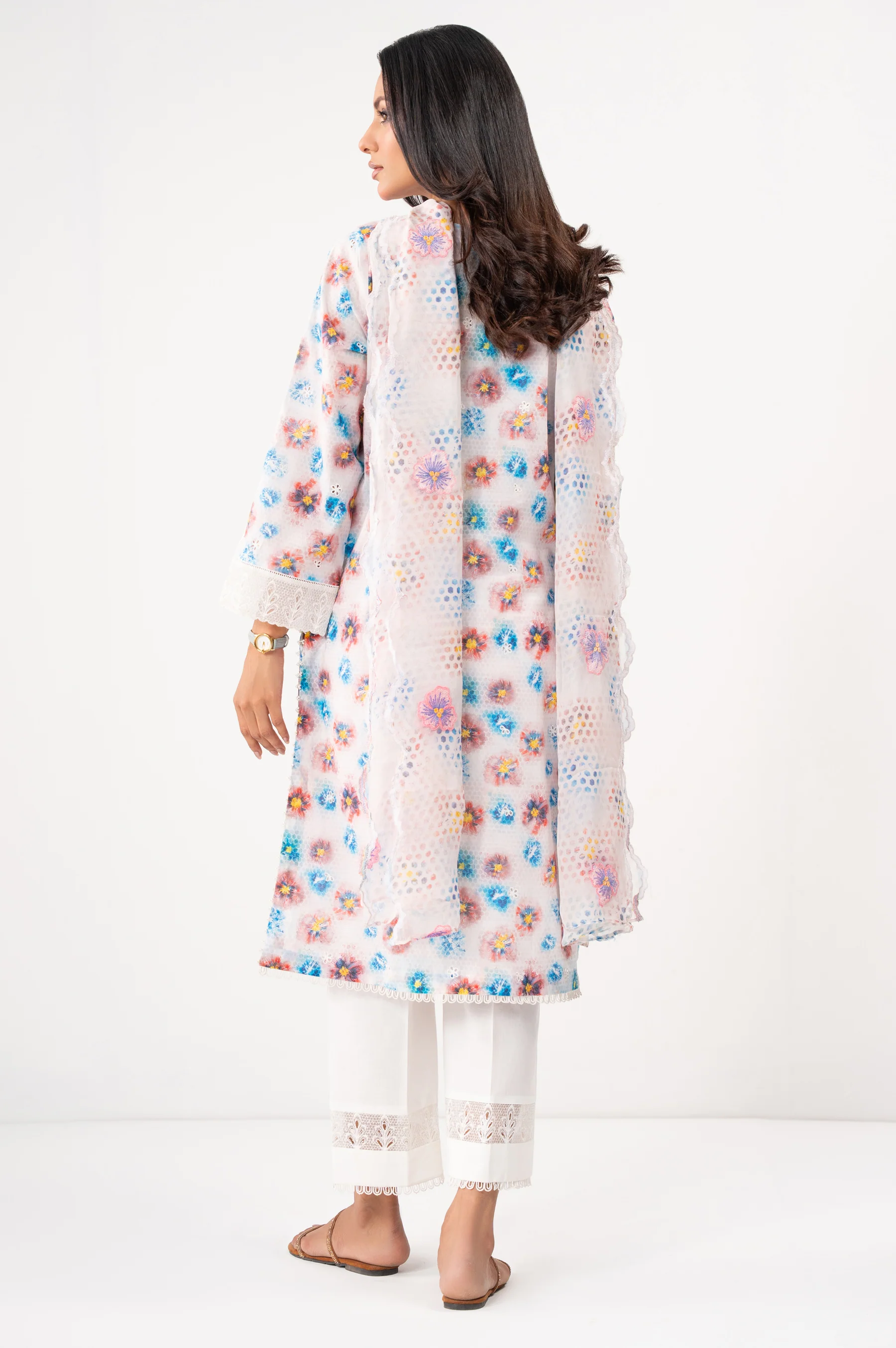 UNSTITCHED EMBROIDERED SUIT - Image 5