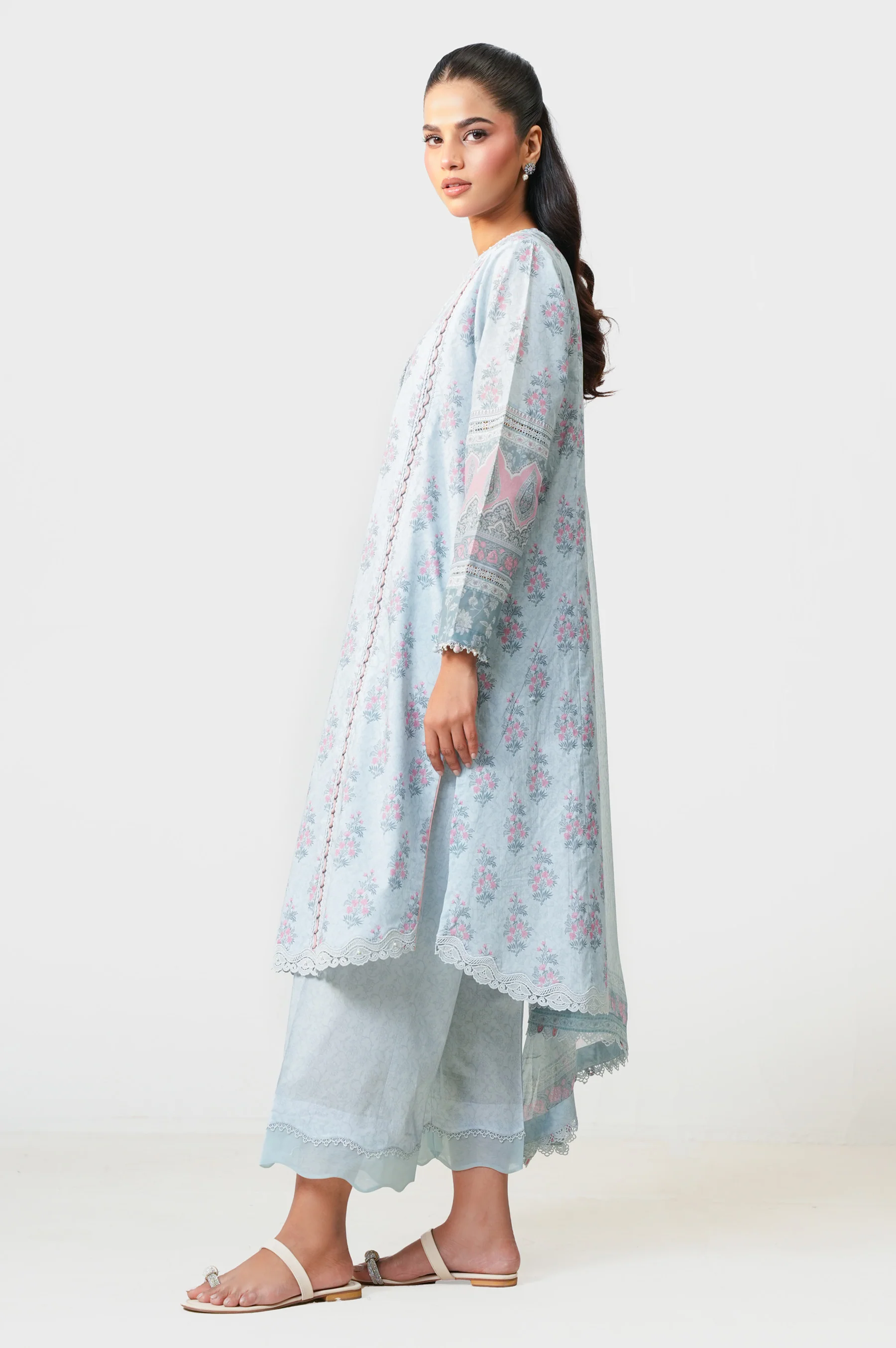 UNSTITCHED PRINTED SUIT - Image 3