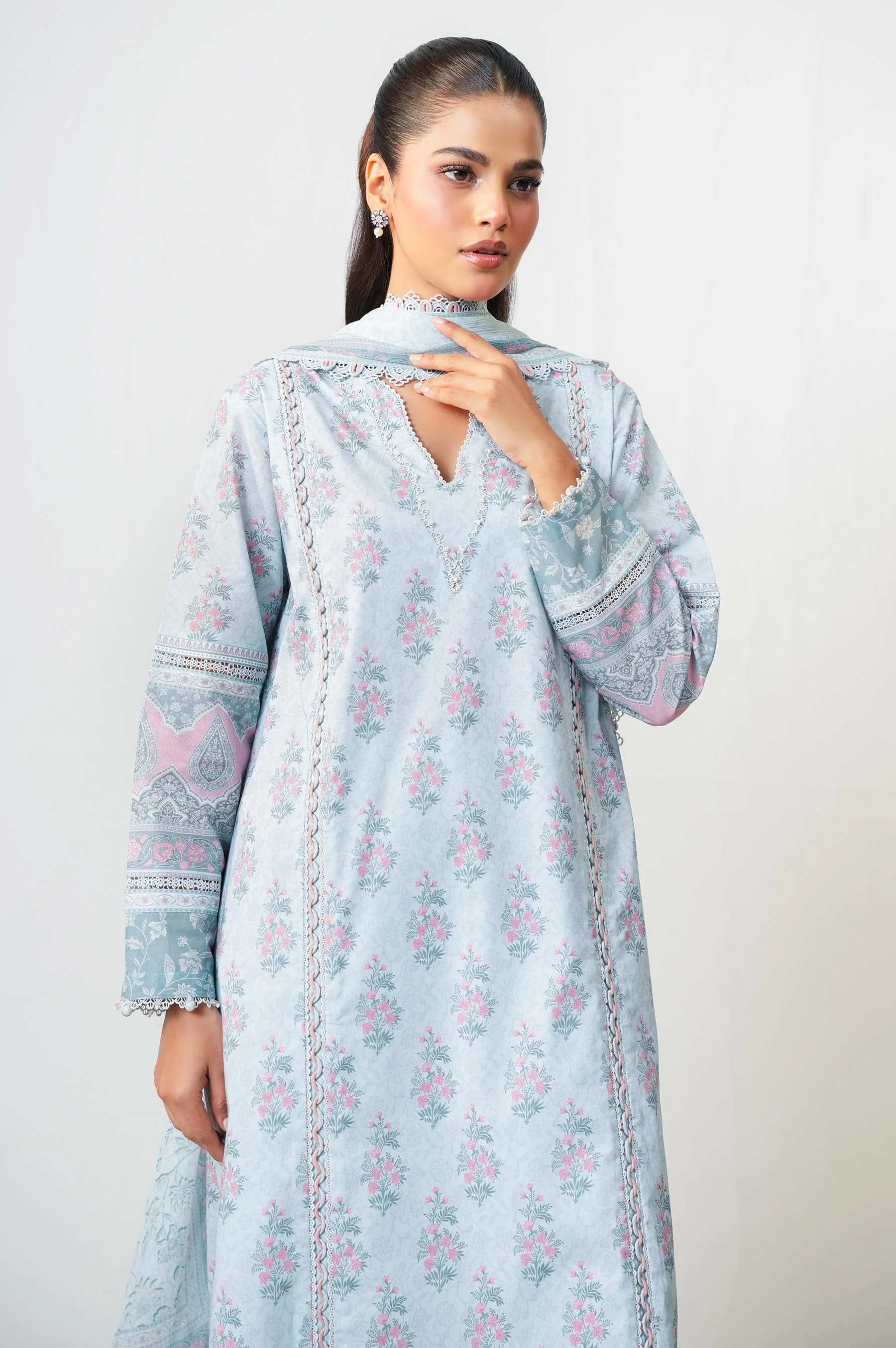 UNSTITCHED PRINTED SUIT - Image 5
