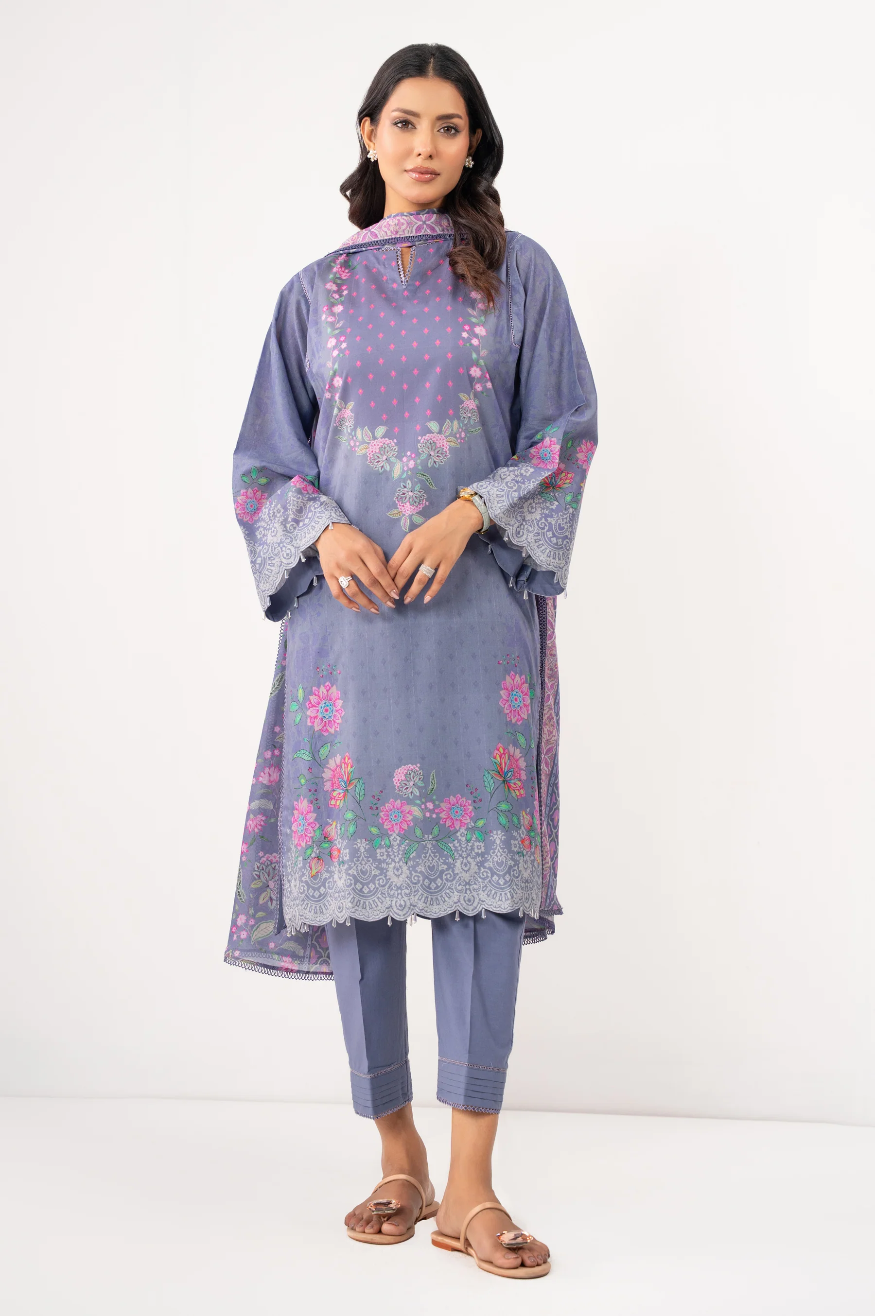 UNSTITCHED PRINTED SUIT - Image 3