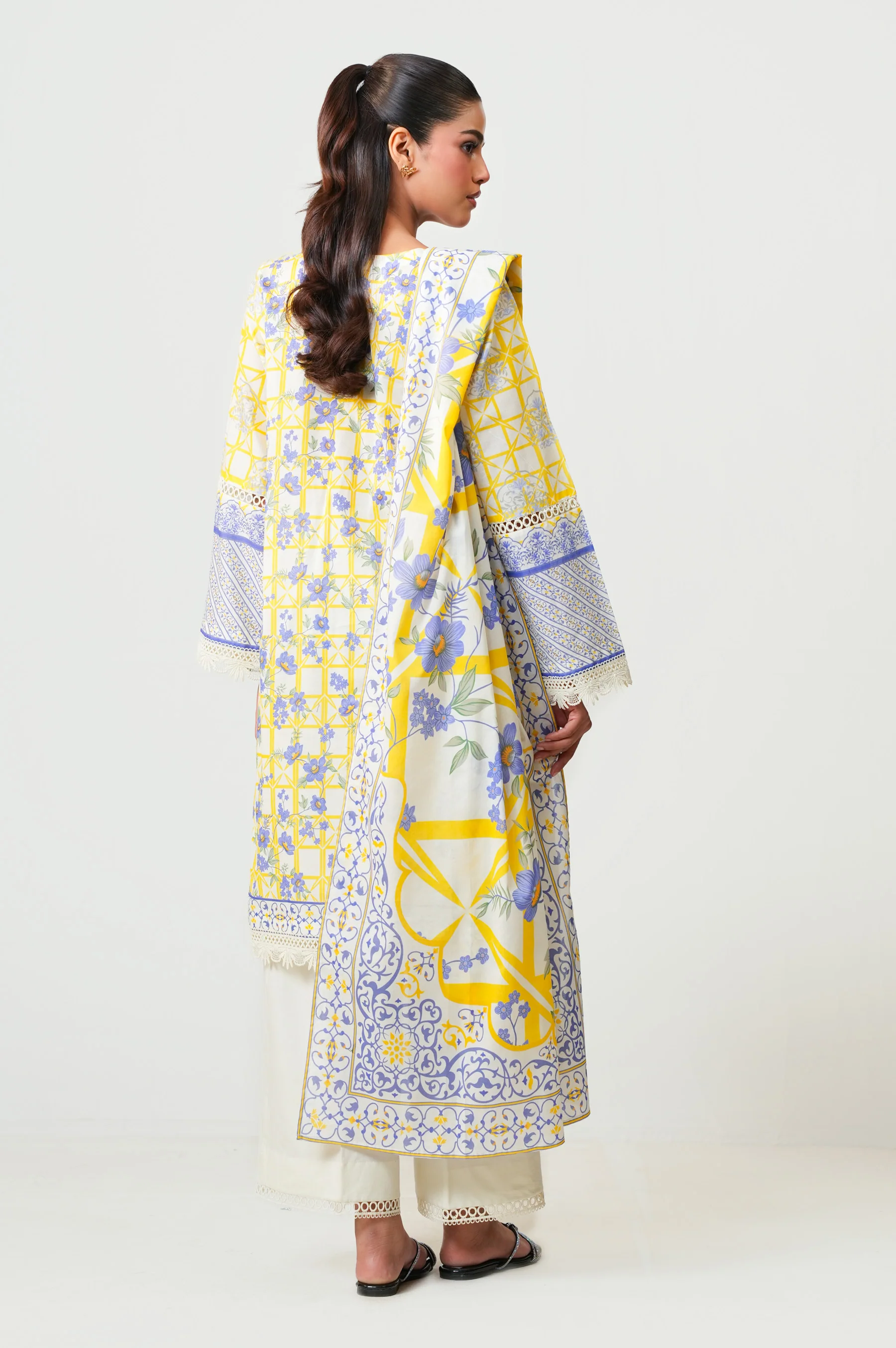 UNSTITCHED PRINTED SUIT - Image 6