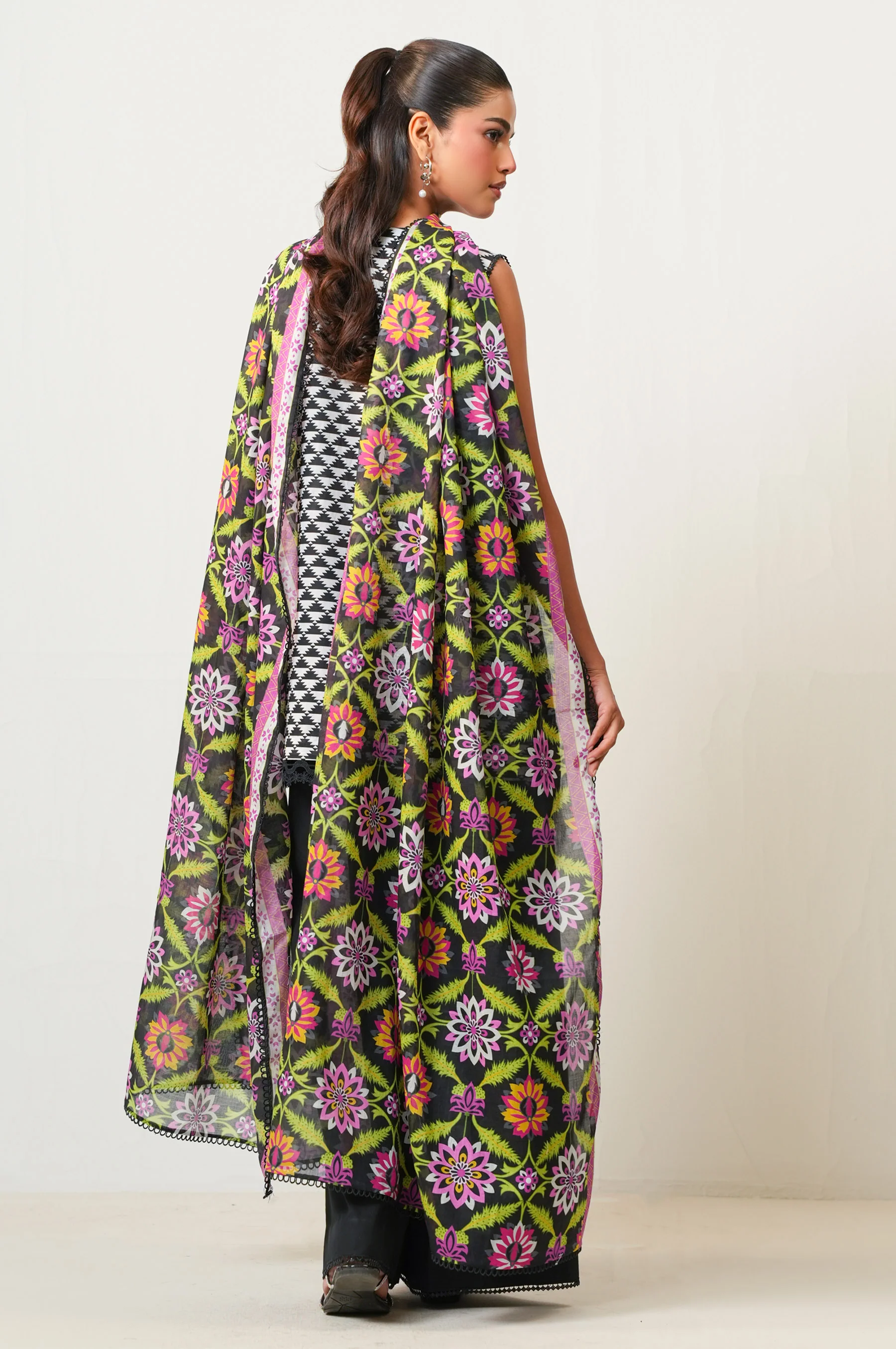 Unstitched 3 Piece Digital Printed Lawn Suit - Image 3
