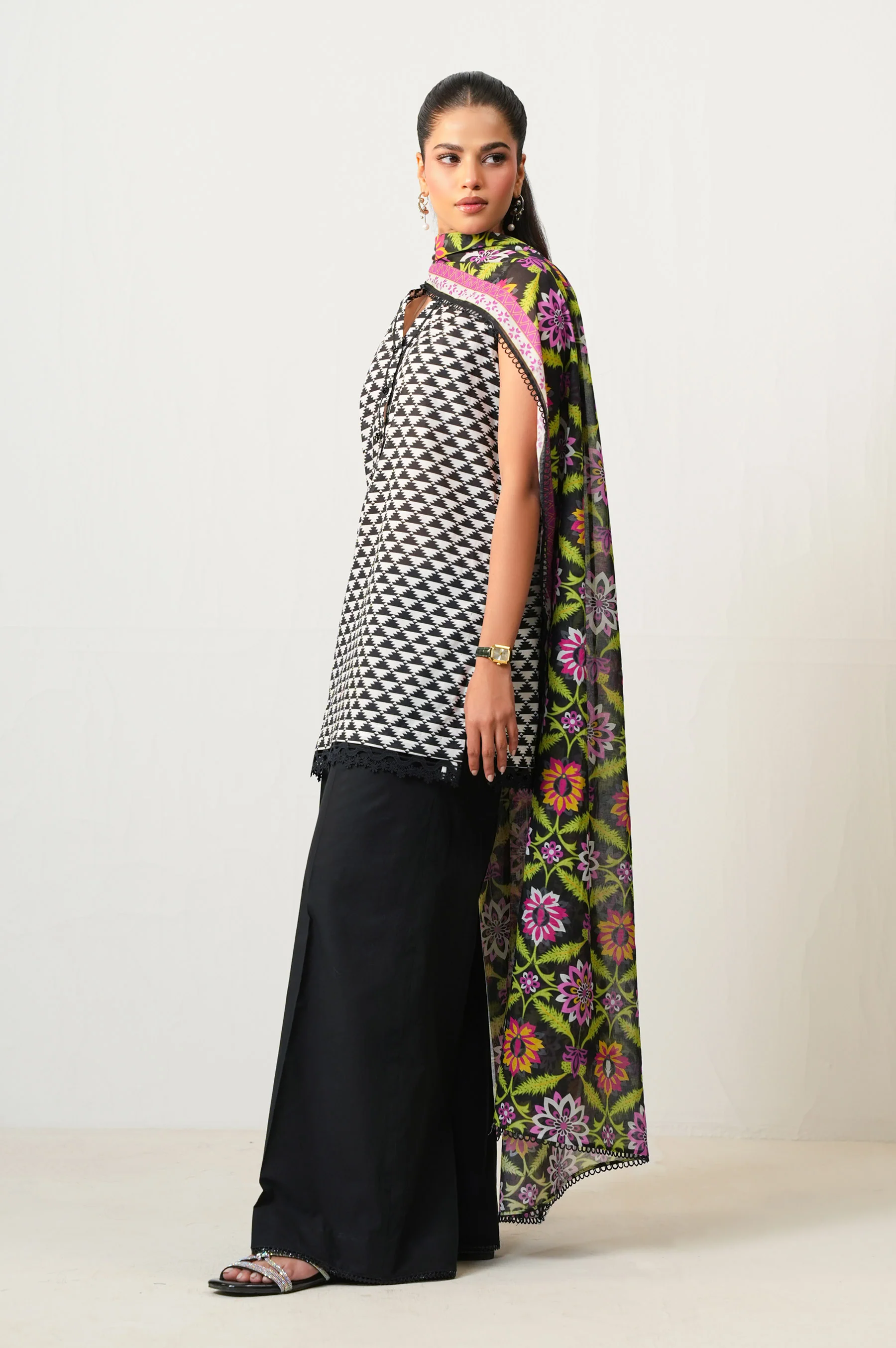 Unstitched 3 Piece Digital Printed Lawn Suit - Image 4