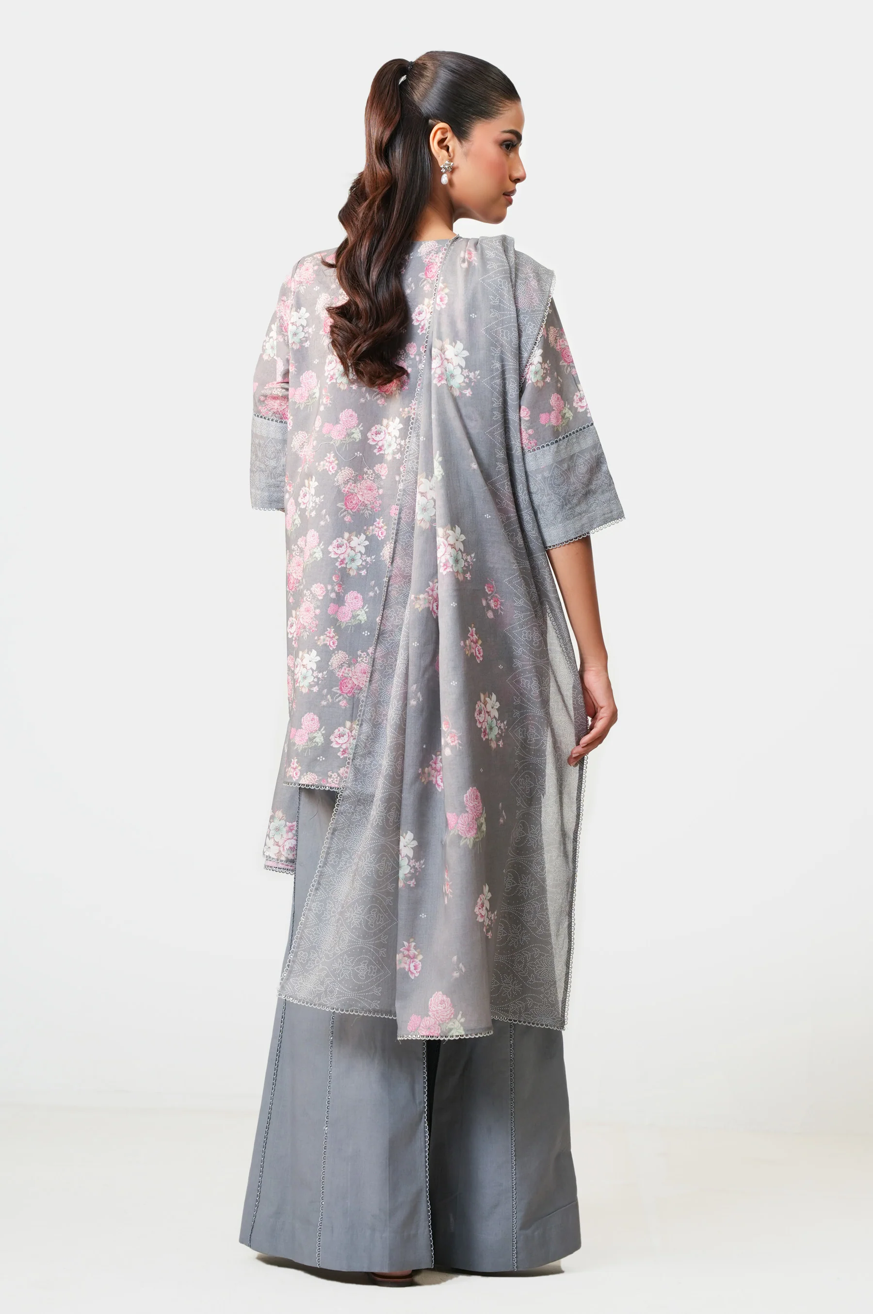 UNSTITCHED PRINTED SUIT - Image 4
