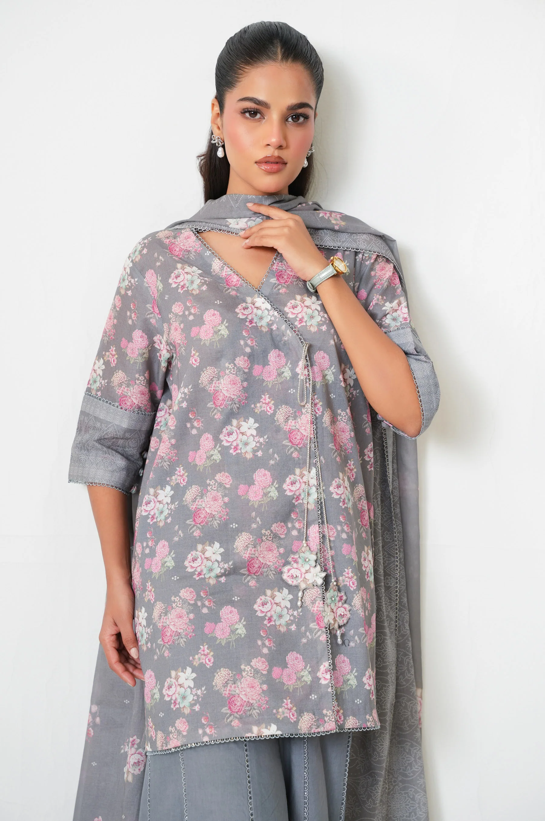 UNSTITCHED PRINTED SUIT - Image 5