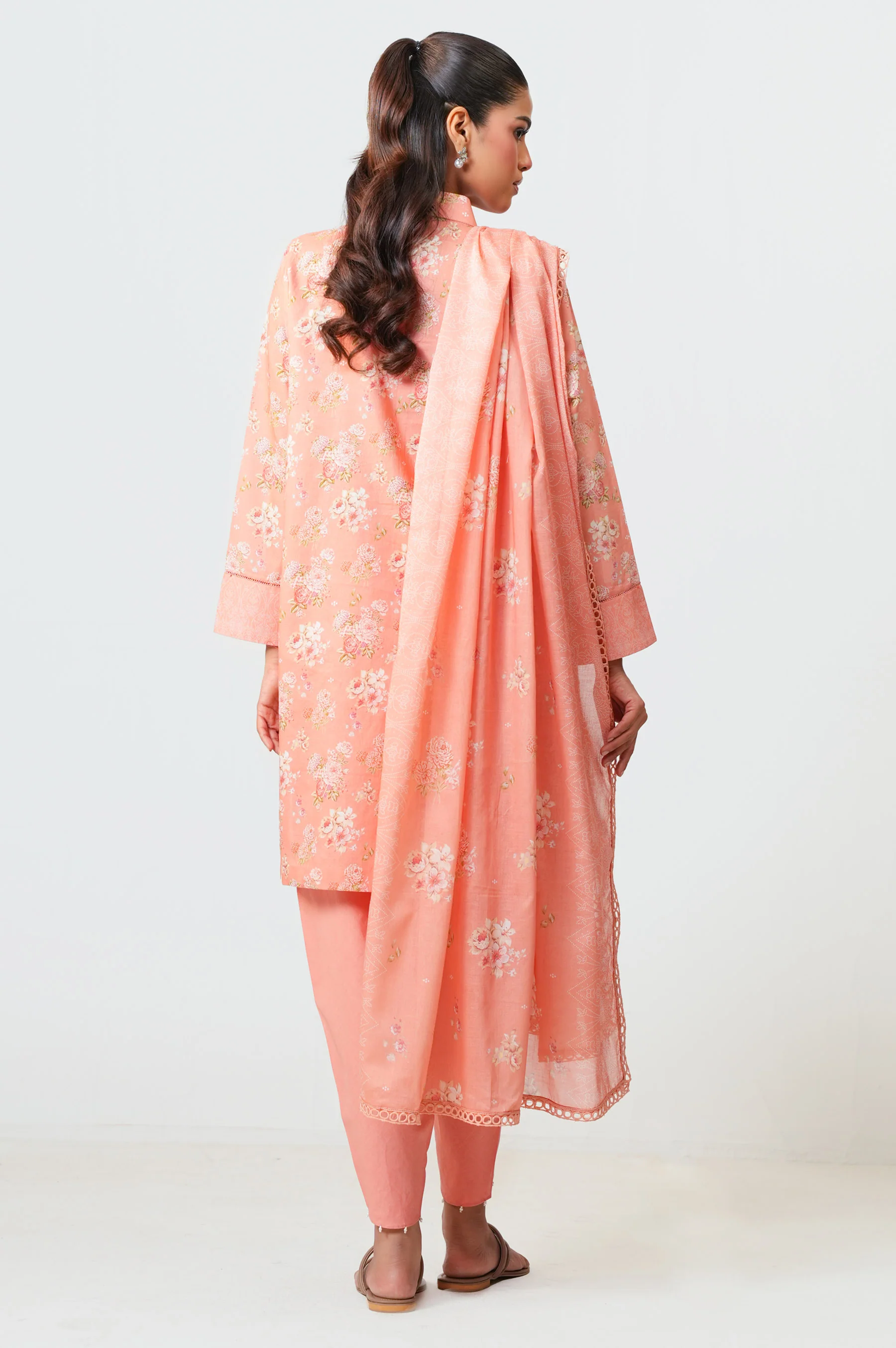 UNSTITCHED PRINTED SUIT - Image 4