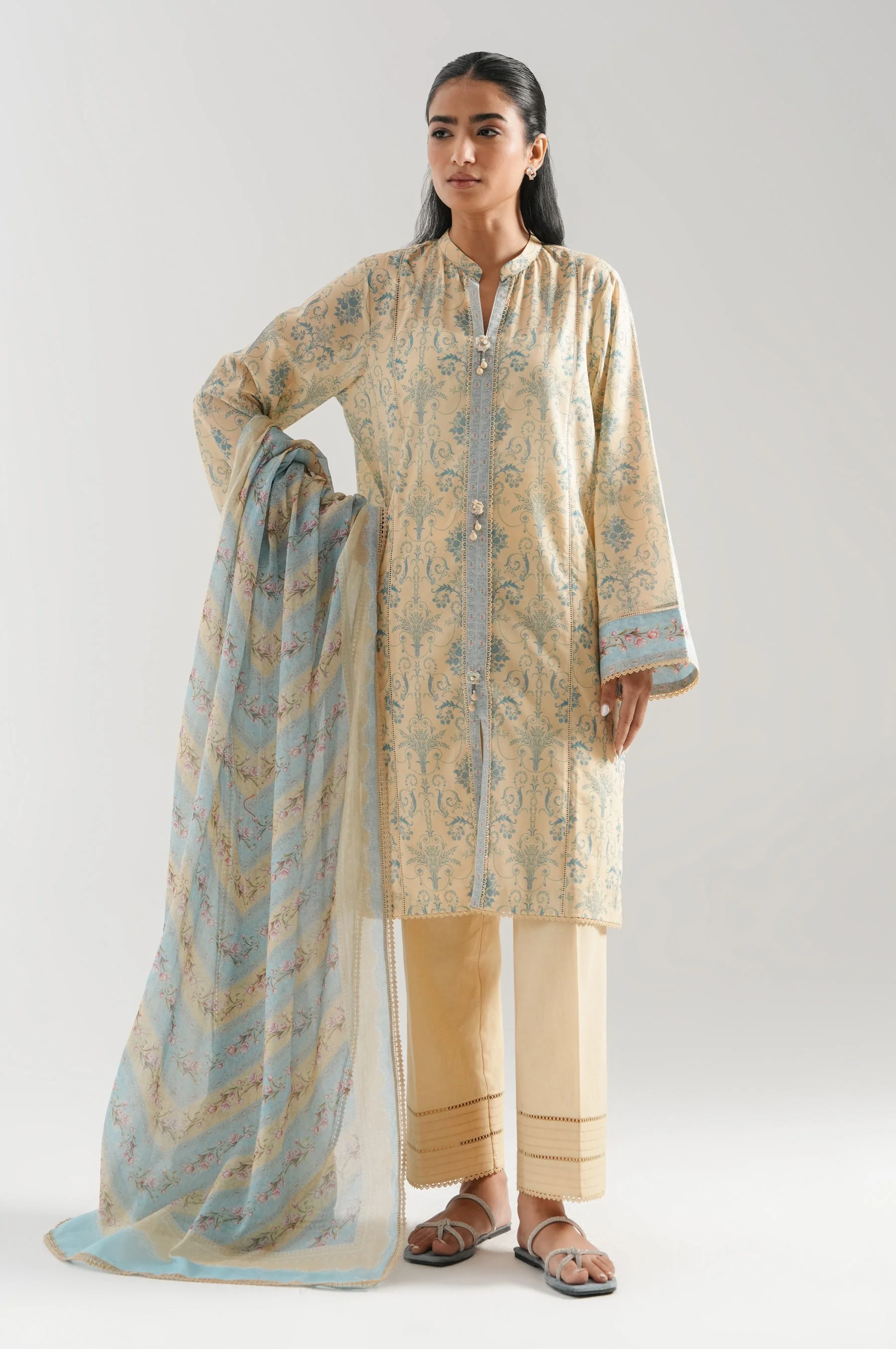 UNSTITCHED LAWN PRINTED 3 PIECE SUIT - Image 6