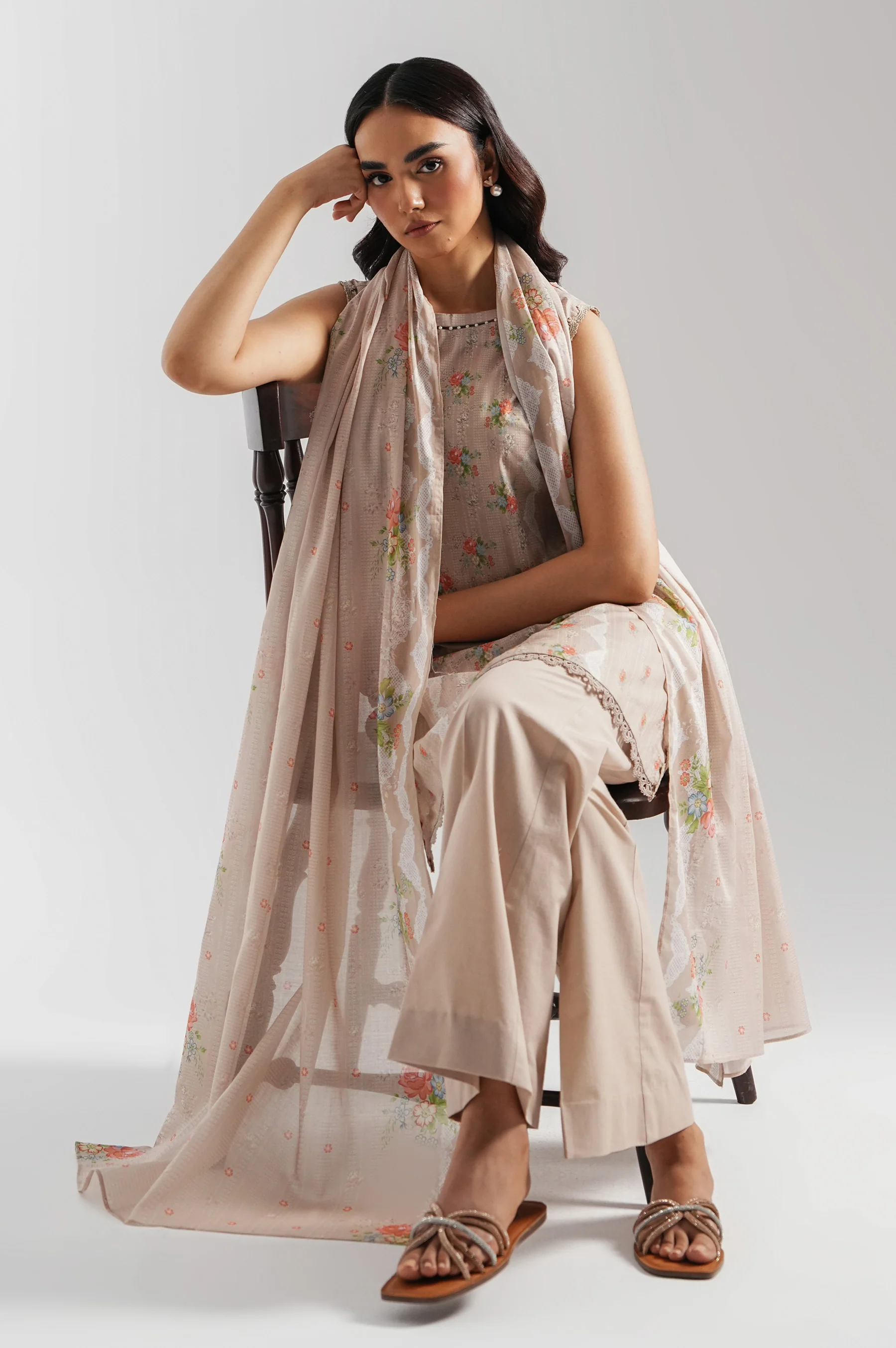 UNSTITCHED PRINTED SUIT - Image 3