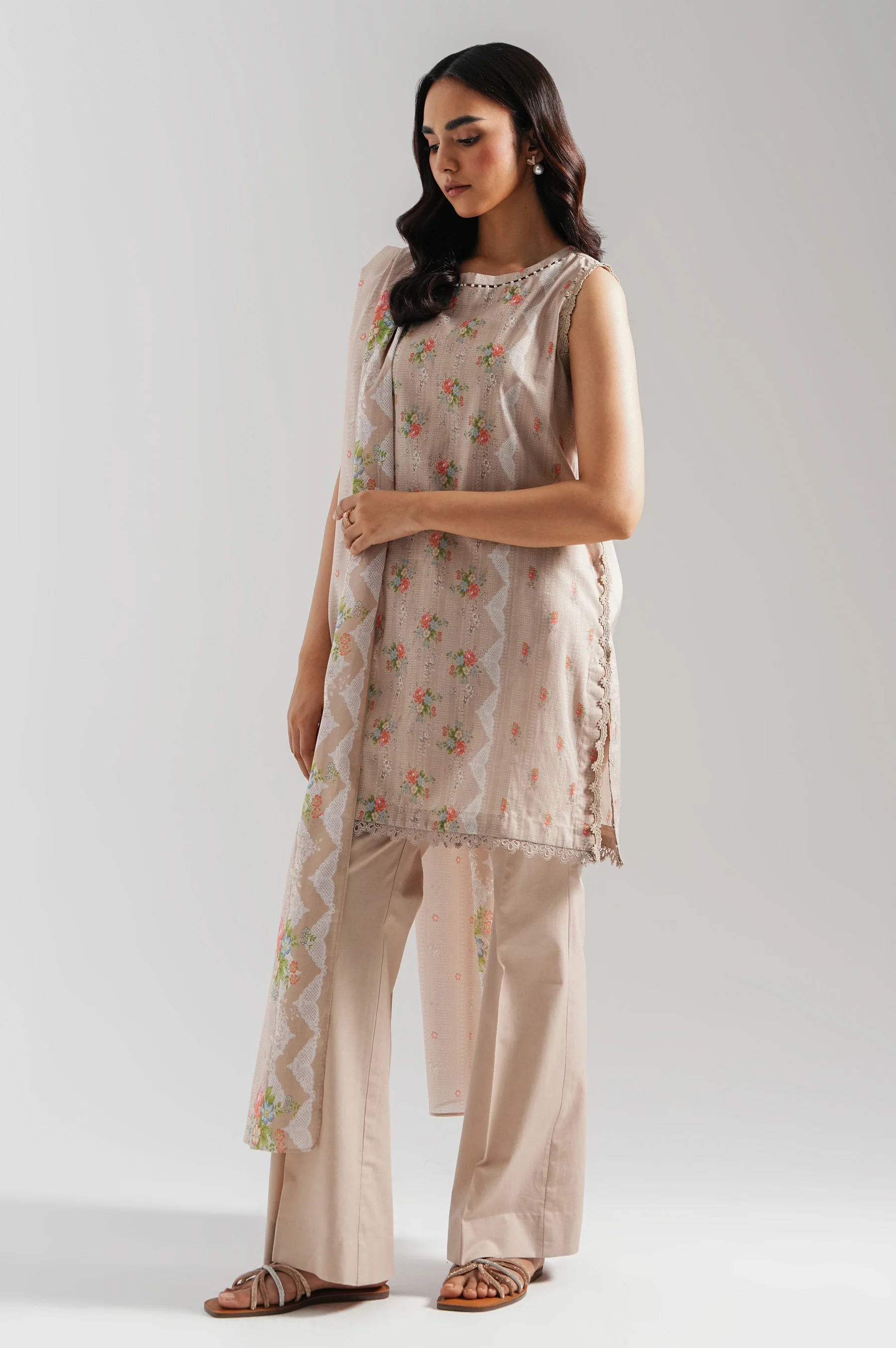 UNSTITCHED PRINTED SUIT - Image 4