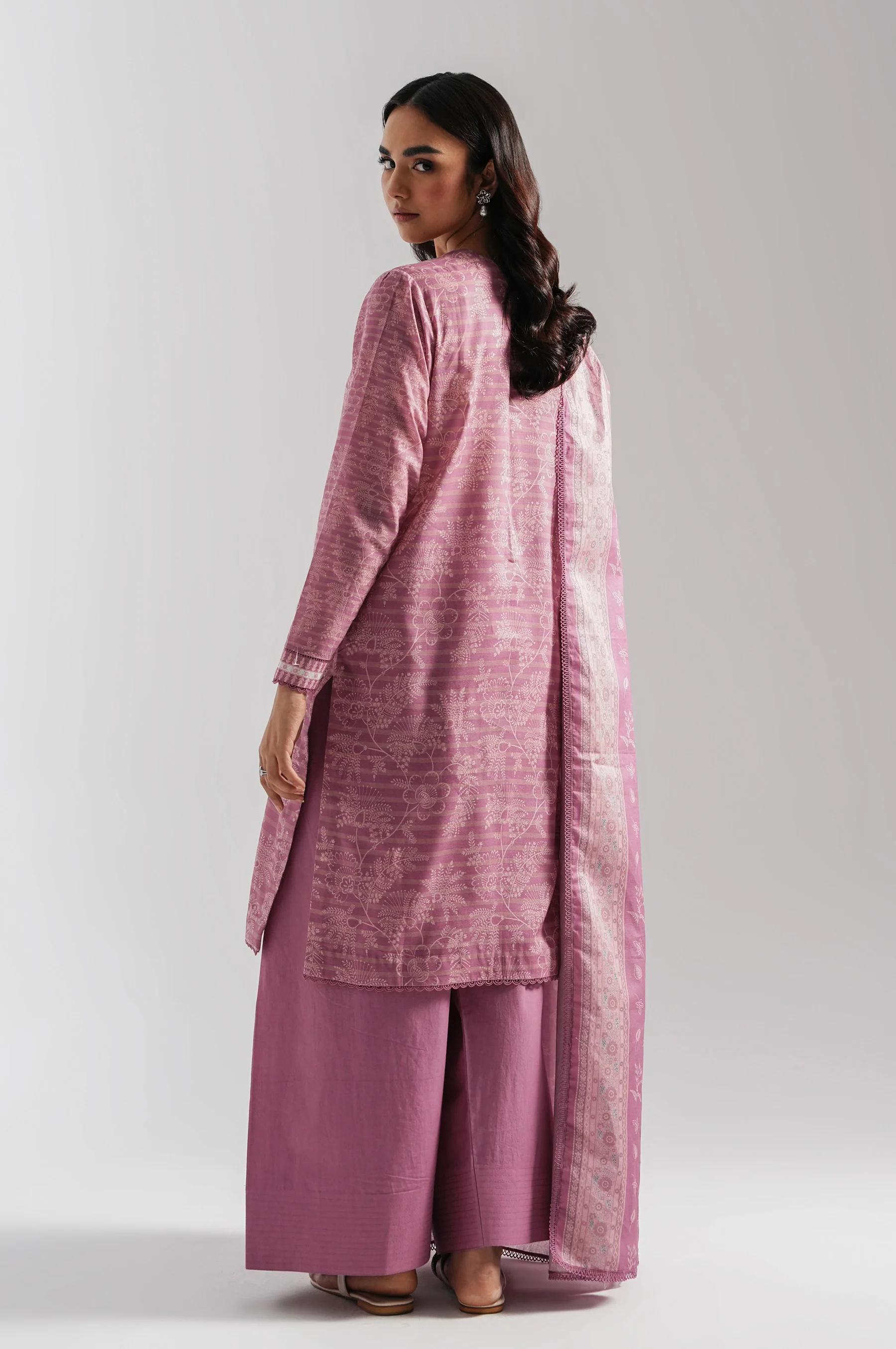 UNSTITCHED PRINTED SUIT - Image 6