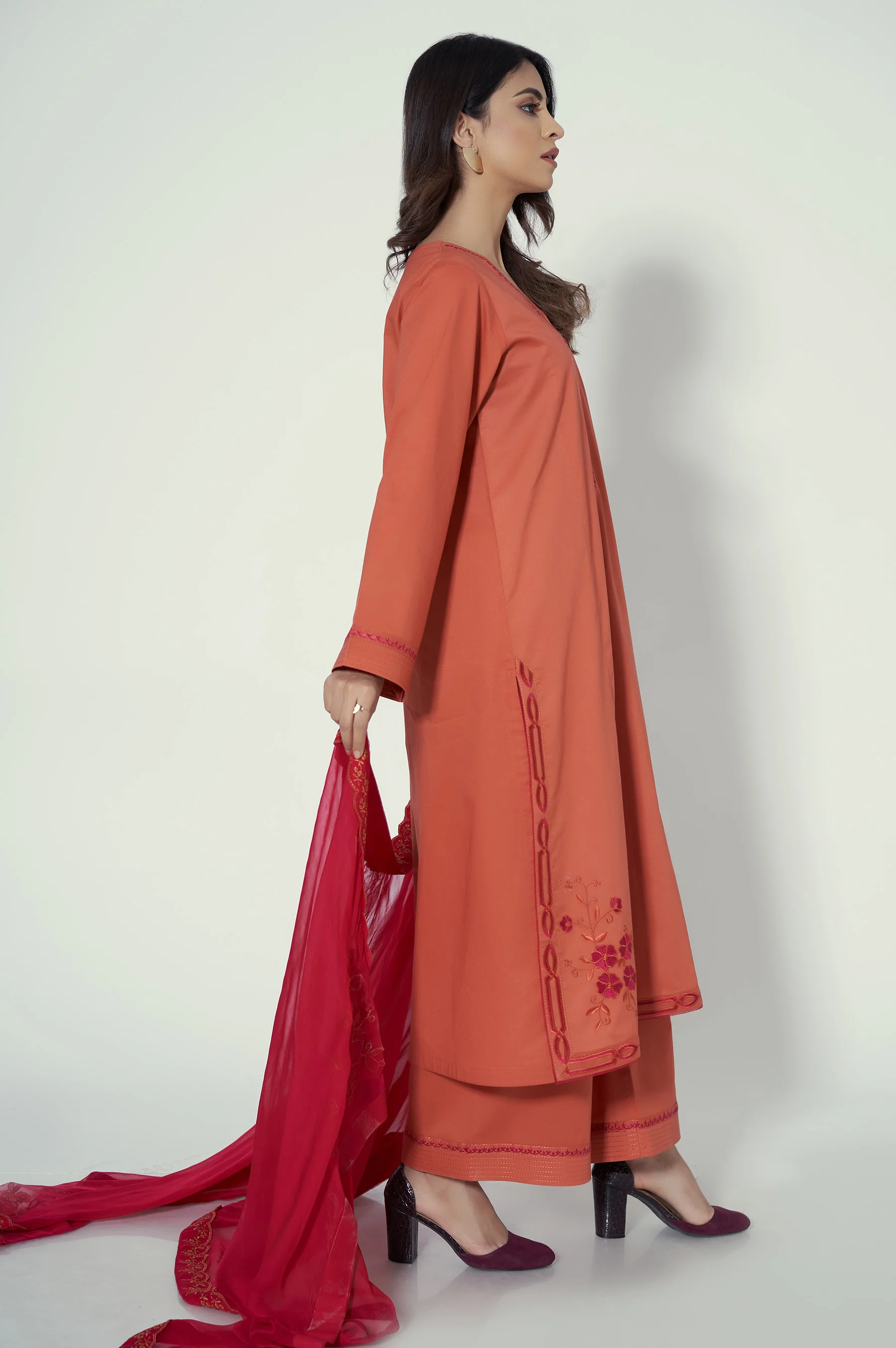 Unstitched 3 Piece Embroidered Cambric Suit - Image 5