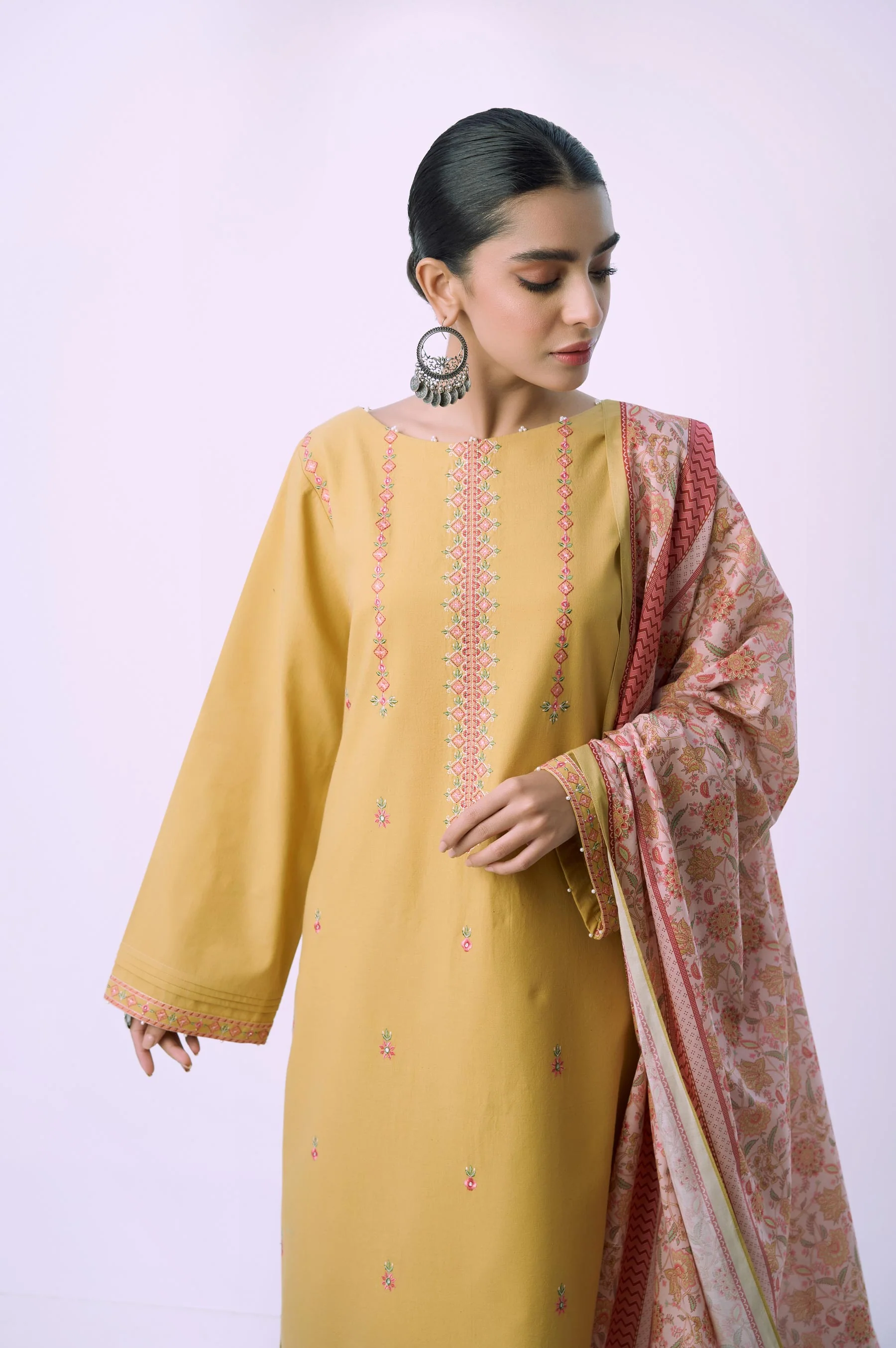 Unstitched 3 Piece Embroidered Cambric Shirt with Lawn Dupatta - Image 4