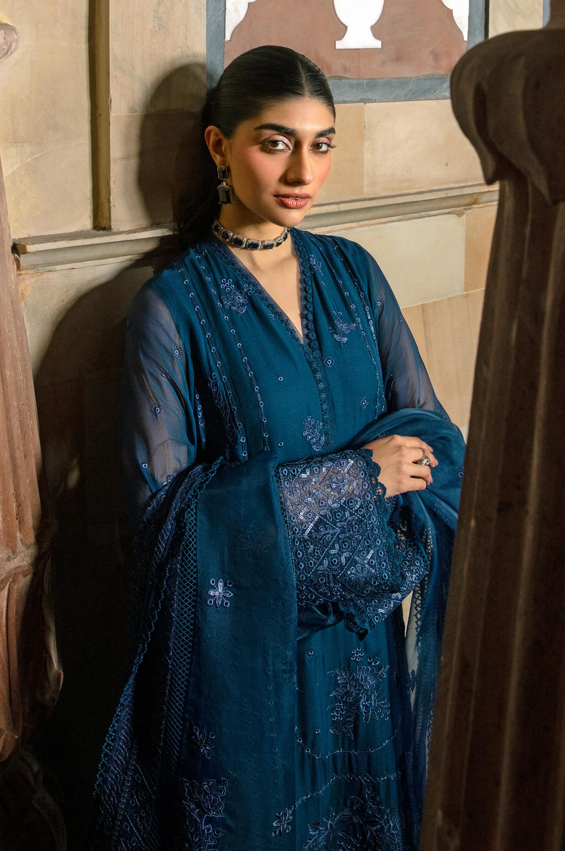 Unstitched 3 Piece Embroidered Chiffon Suit