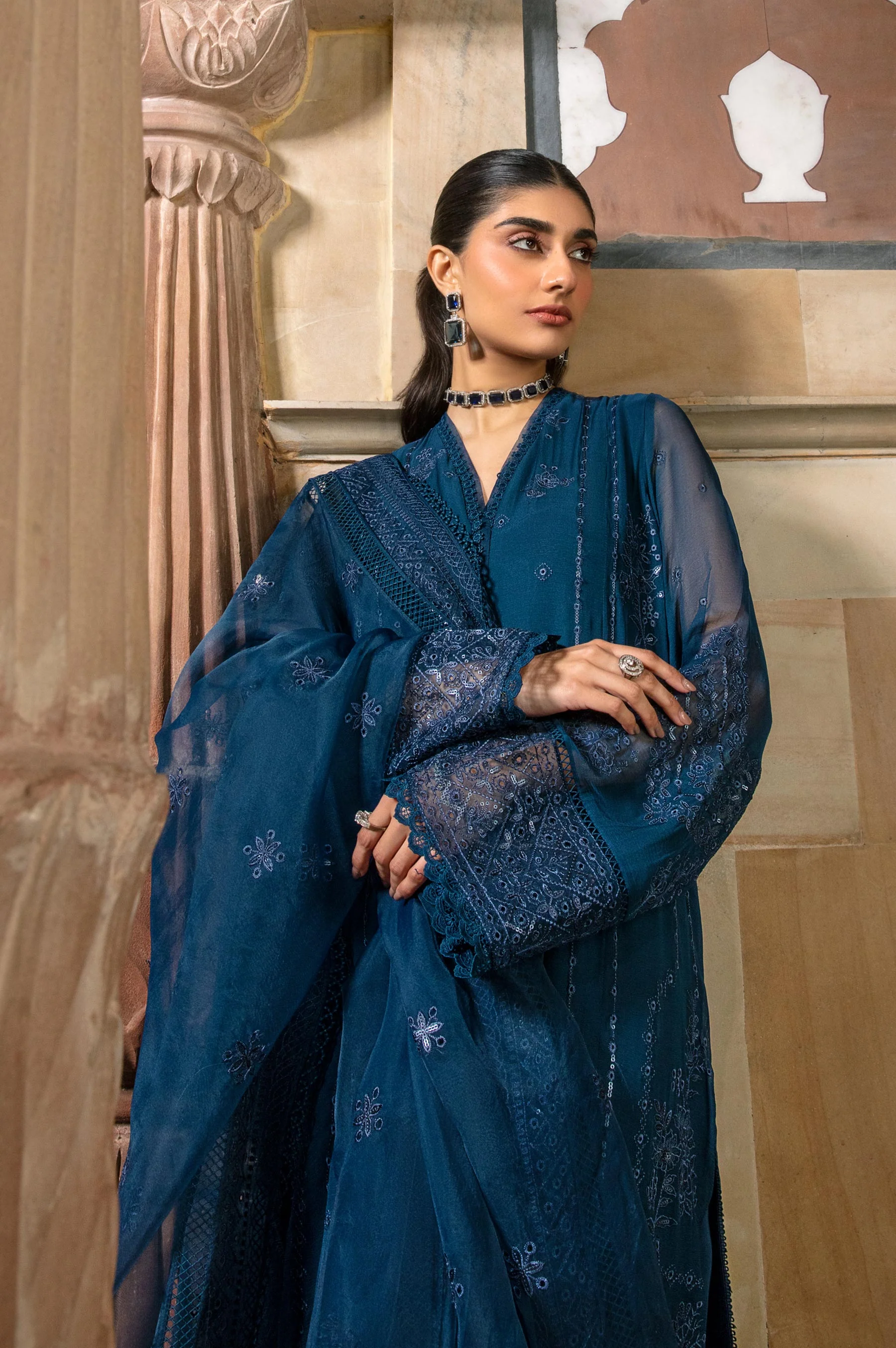 Unstitched 3 Piece Embroidered Chiffon Suit - Image 3