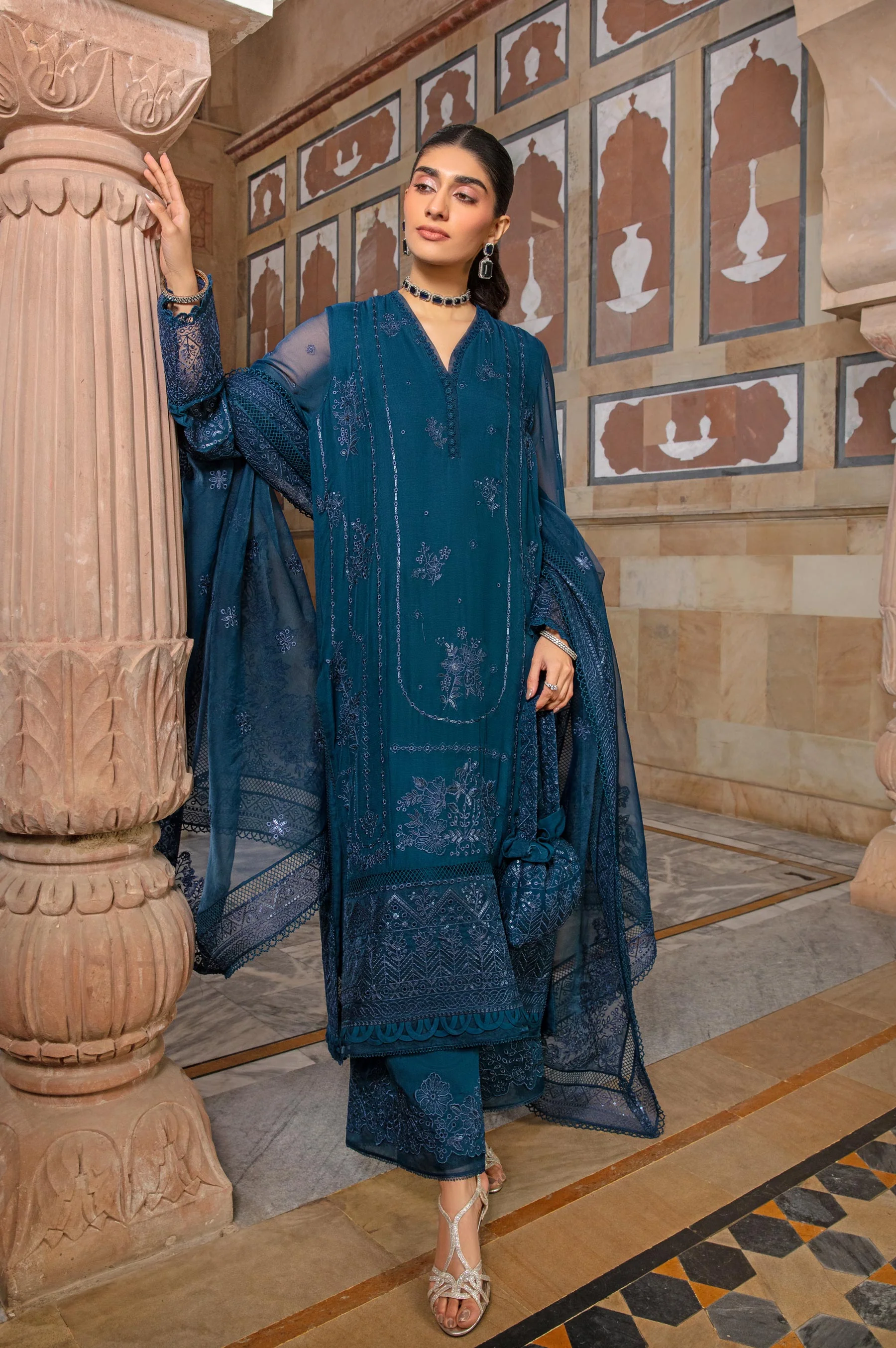 Unstitched 3 Piece Embroidered Chiffon Suit - Image 4