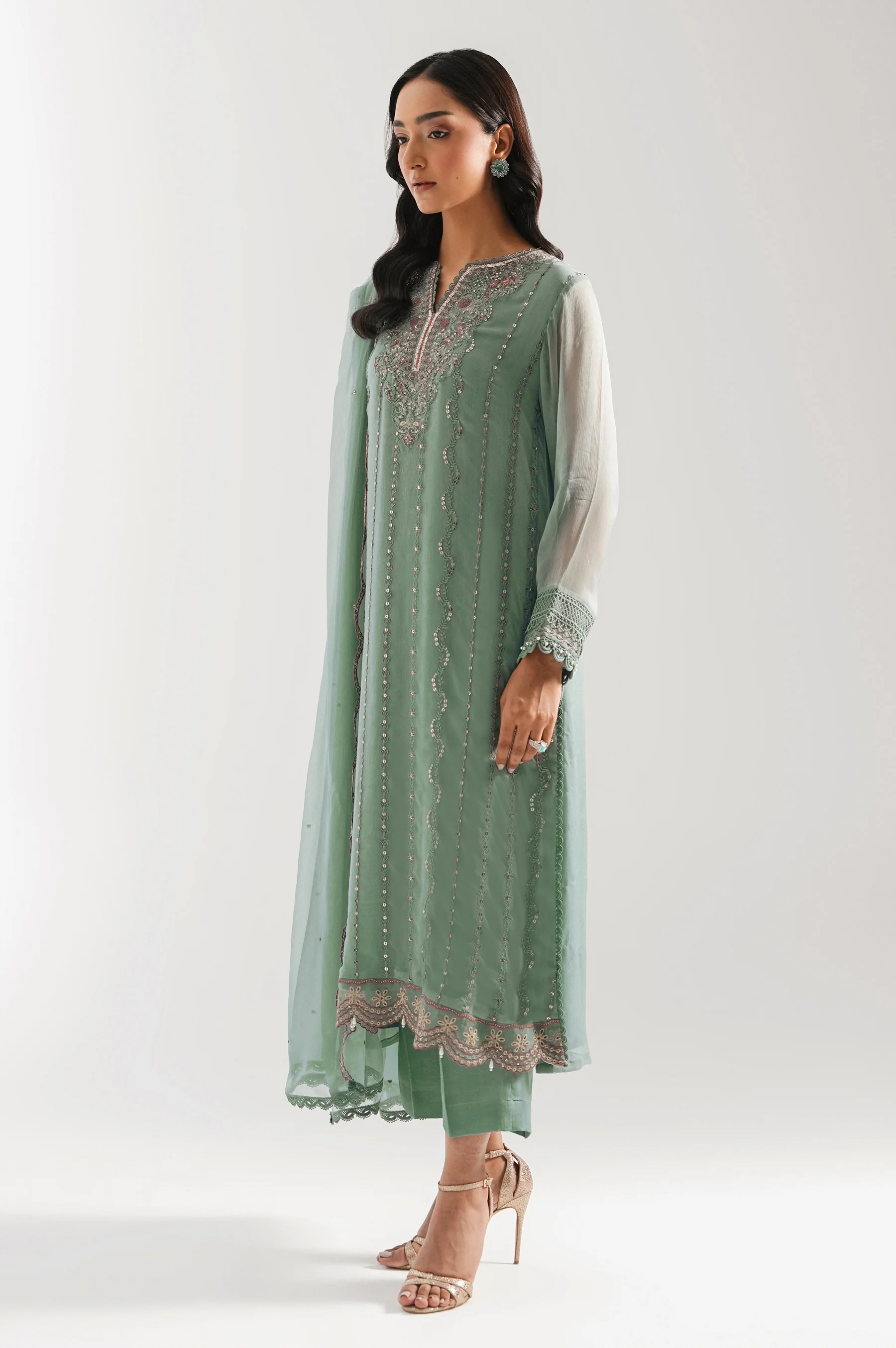 UNSTITCHED EMBROIDERED SUIT - Image 6