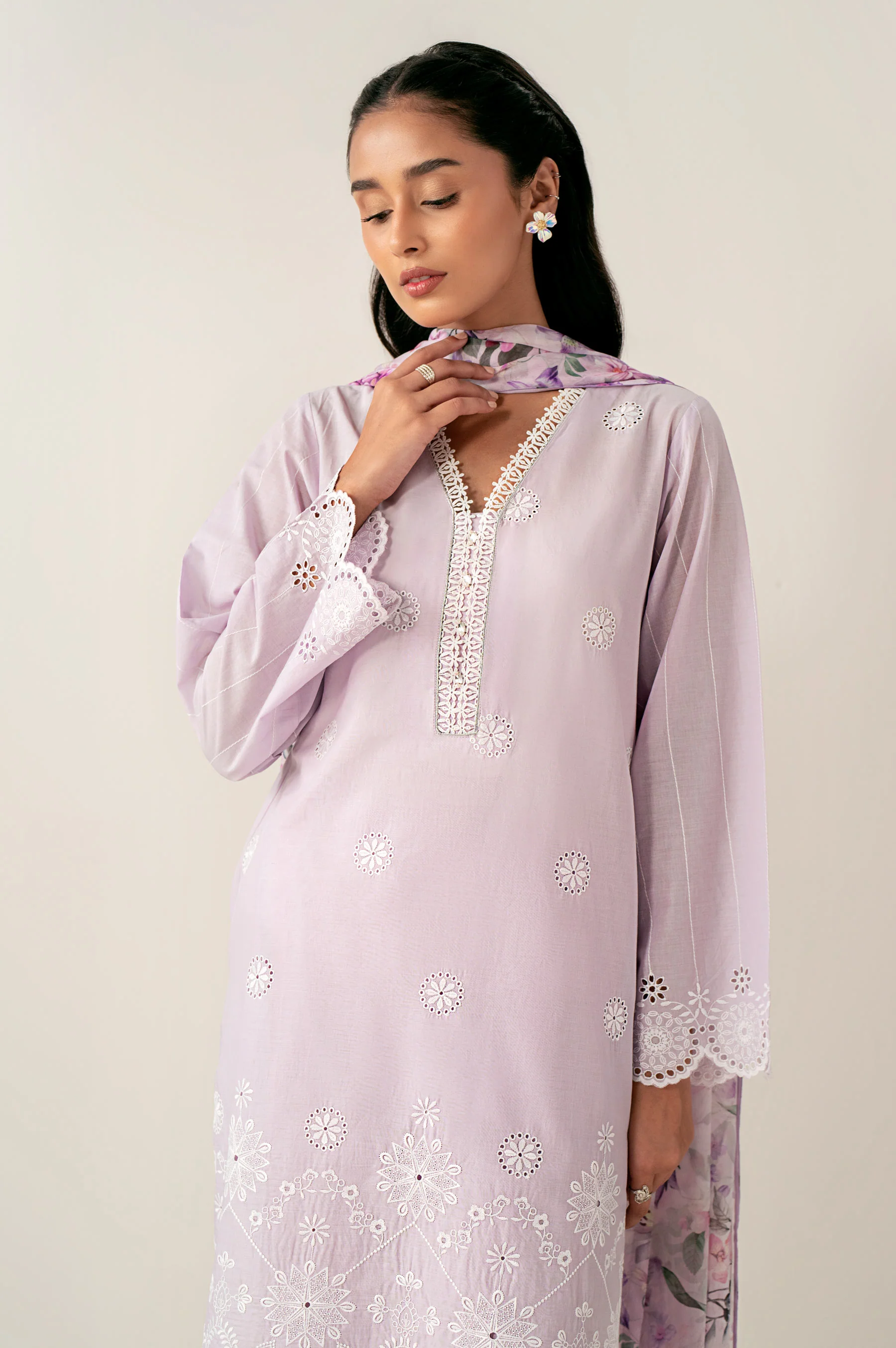Unstitched 3 Piece Embroidered Chikankari Lawn Suit - Image 2