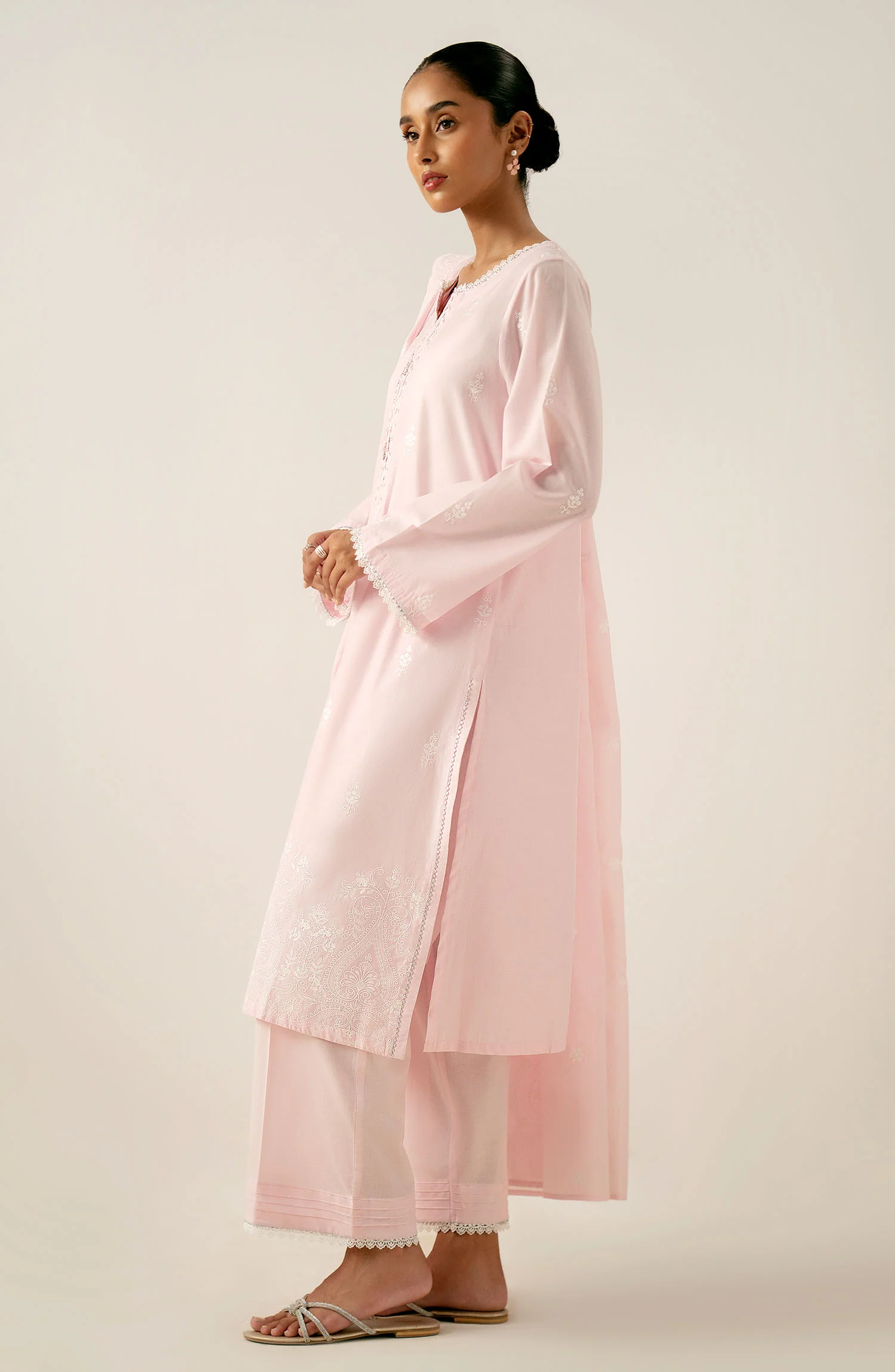 Unstitched 3 Piece Embroidered Chikankari Lawn Suit - Image 4