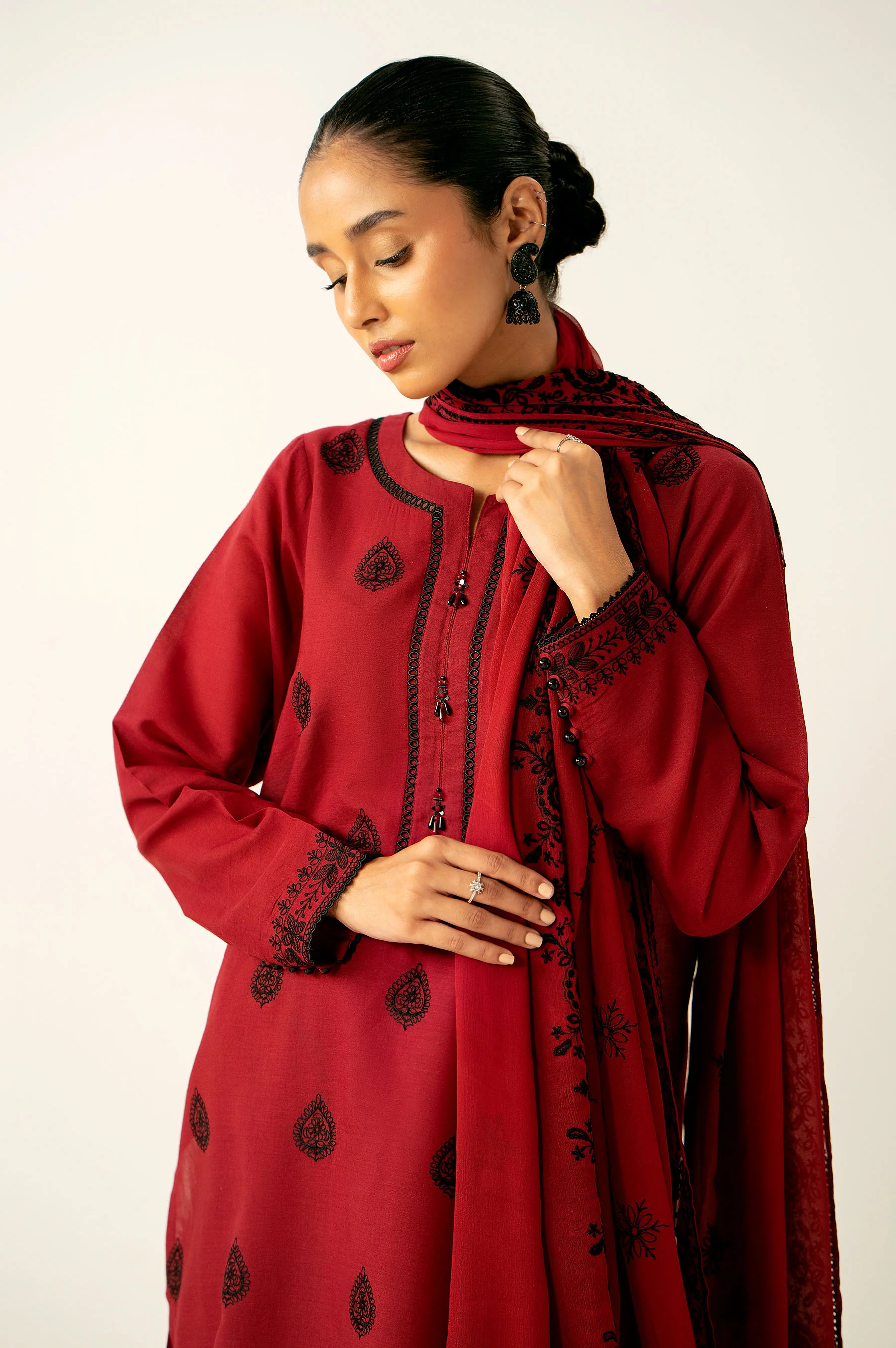 Unstitched 3 Piece Embroidered Chikankari Suit - Image 2