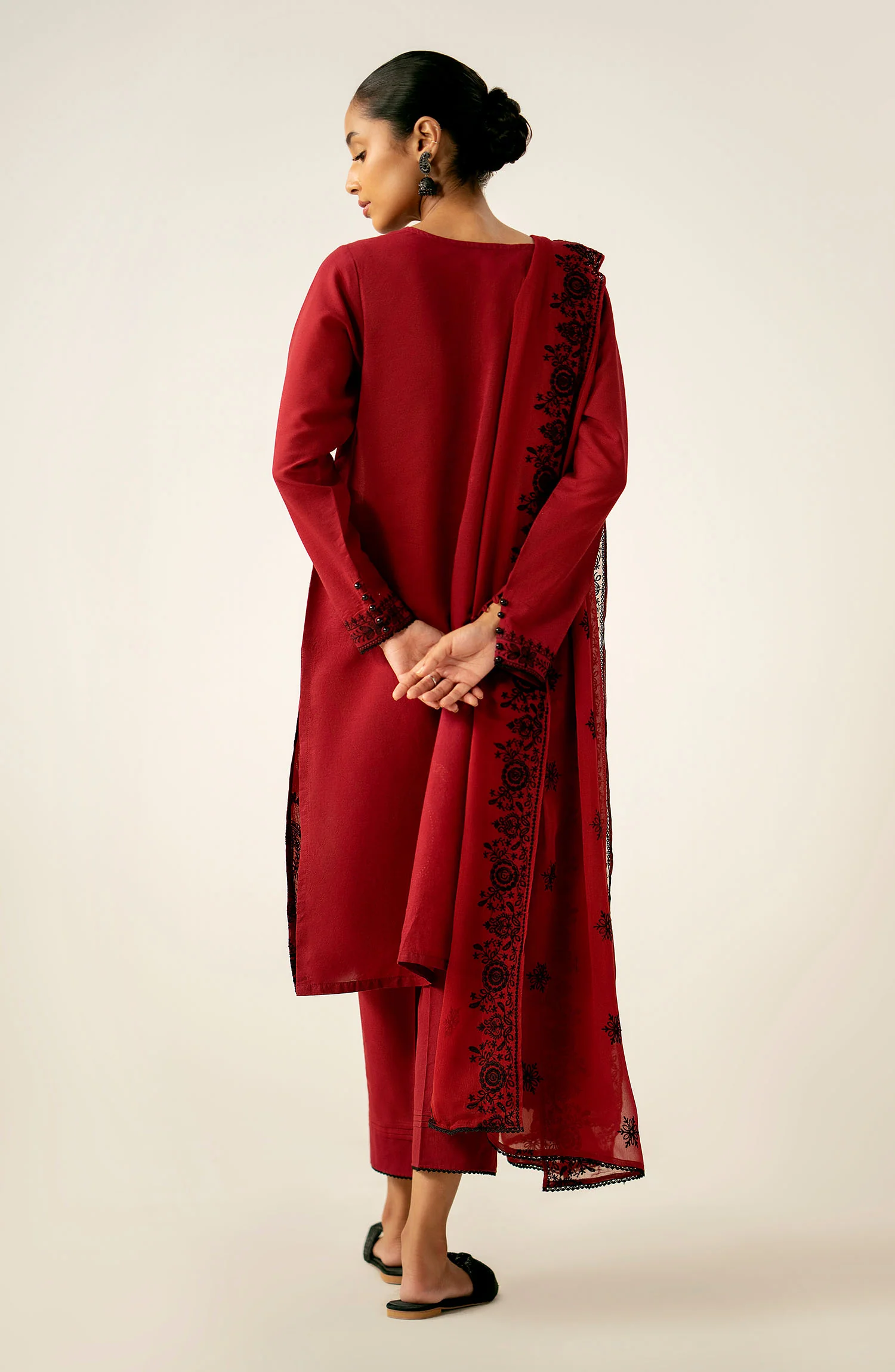 Unstitched 3 Piece Embroidered Chikankari Suit - Image 6