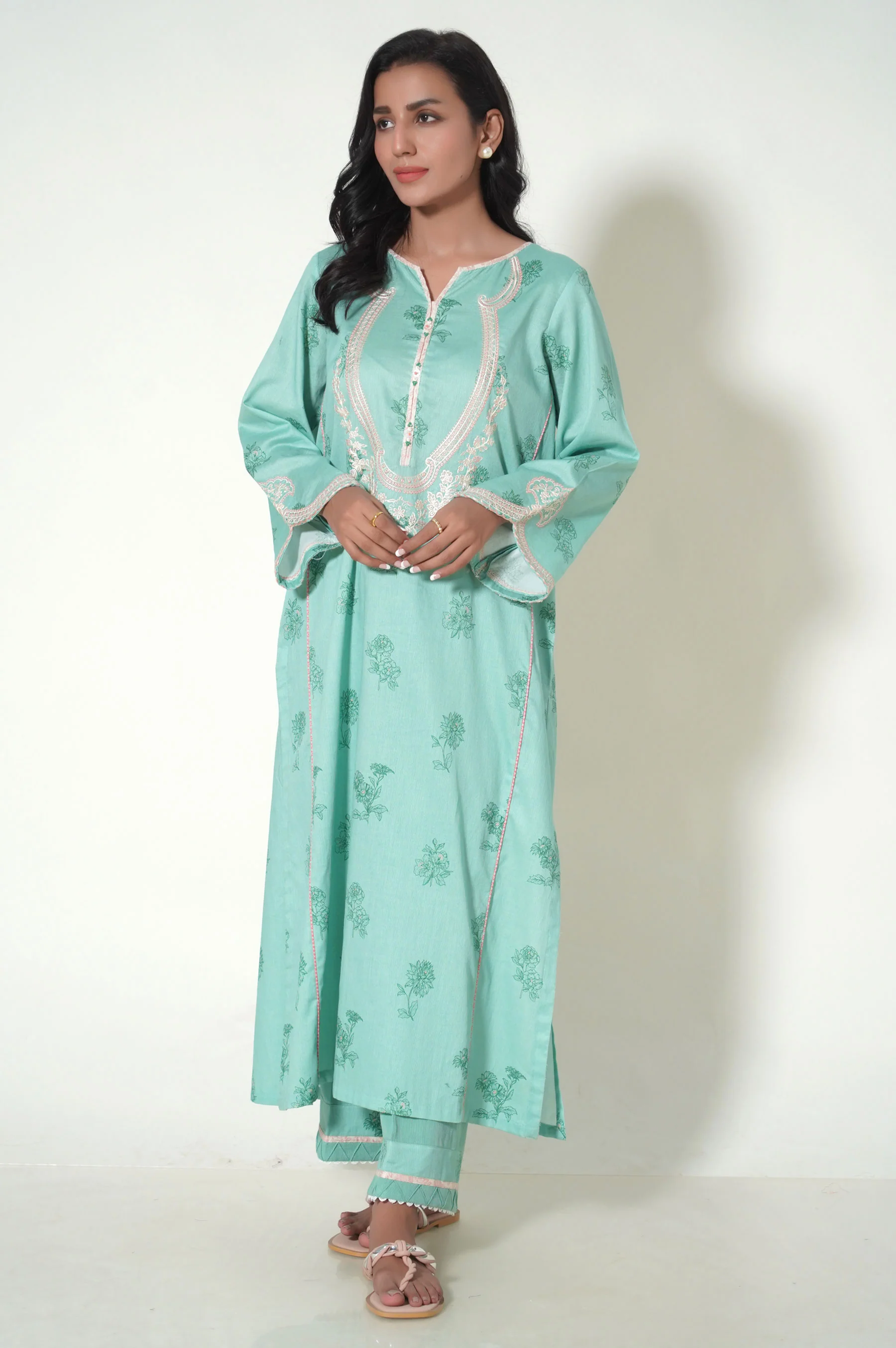 Unstitched 3 Piece Embroidered Cottel Suit - Image 3