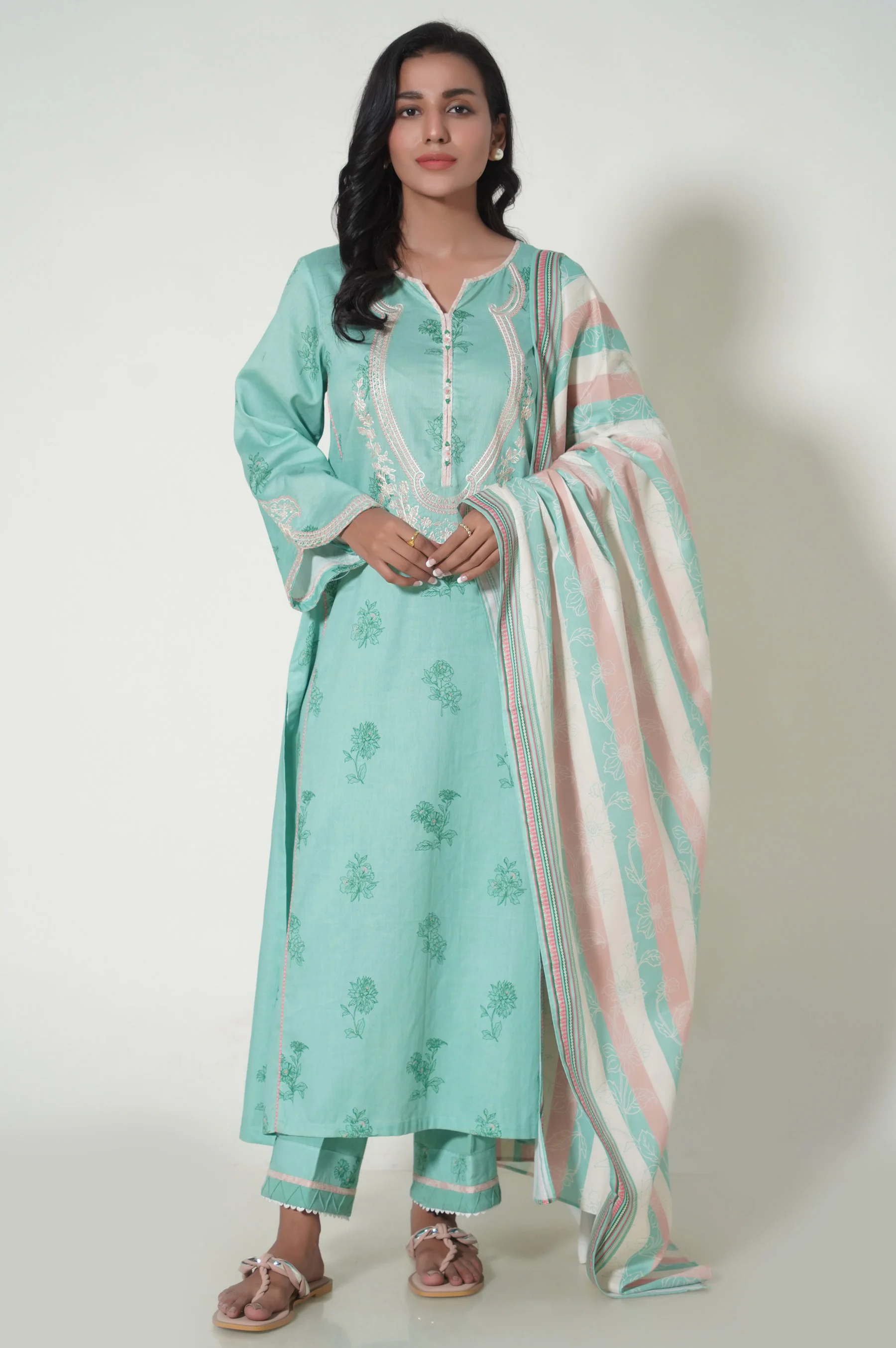 Unstitched 3 Piece Embroidered Cottel Suit - Image 5