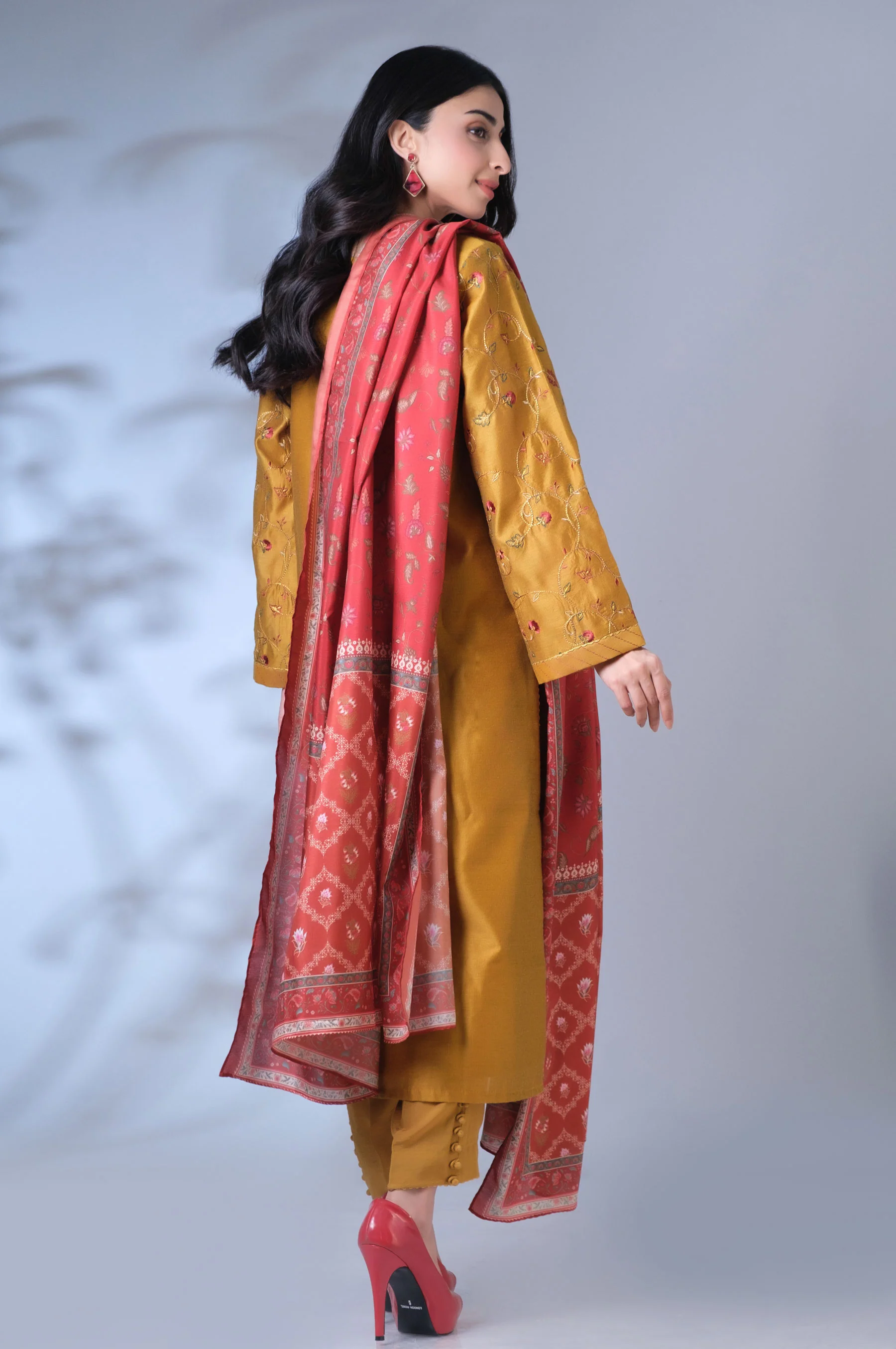 Unstitched 3 Piece Embroidered Cotton Net Suit - Image 3