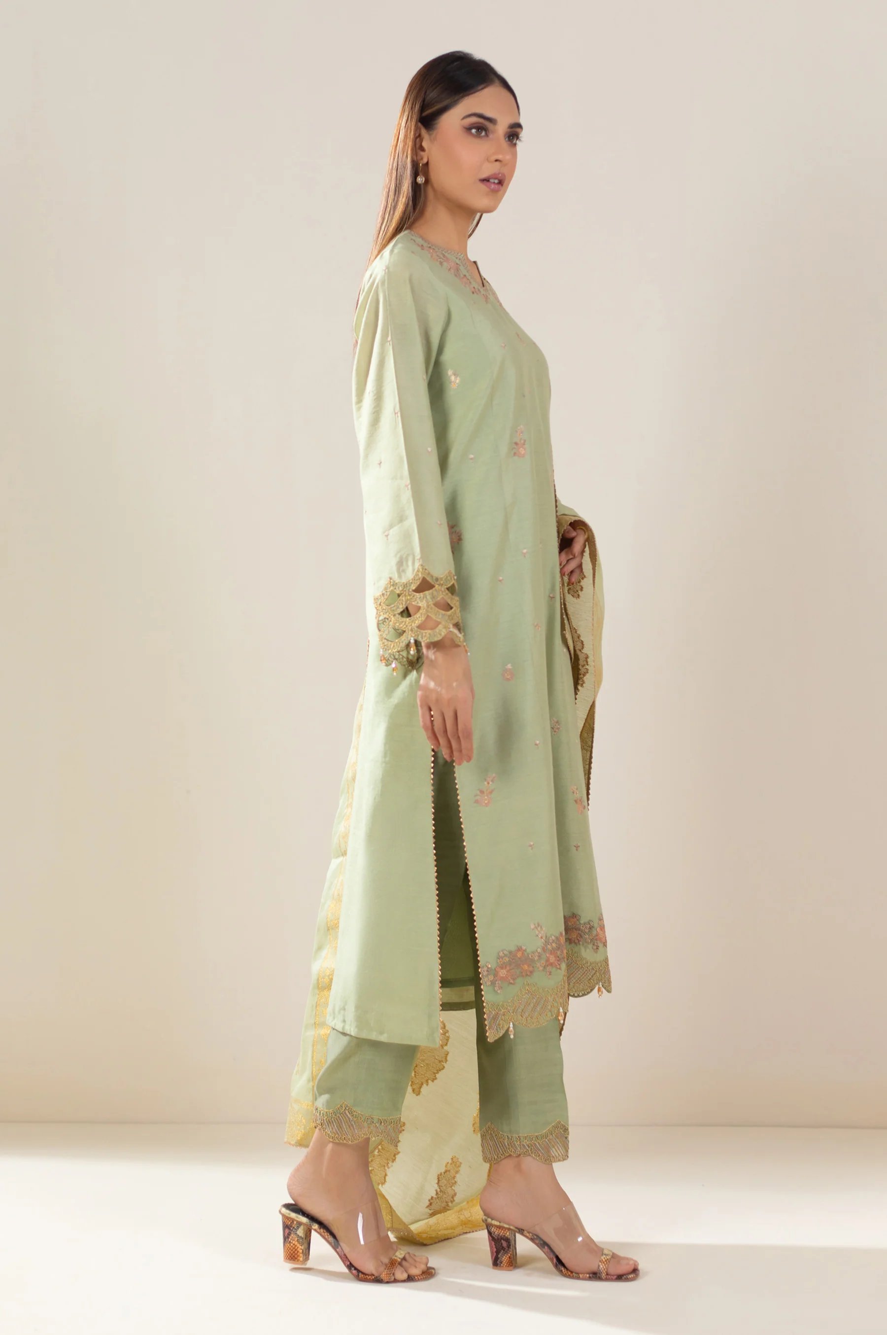 Unstitched 3 Piece Embroidered Cotton Net Suit - Image 3