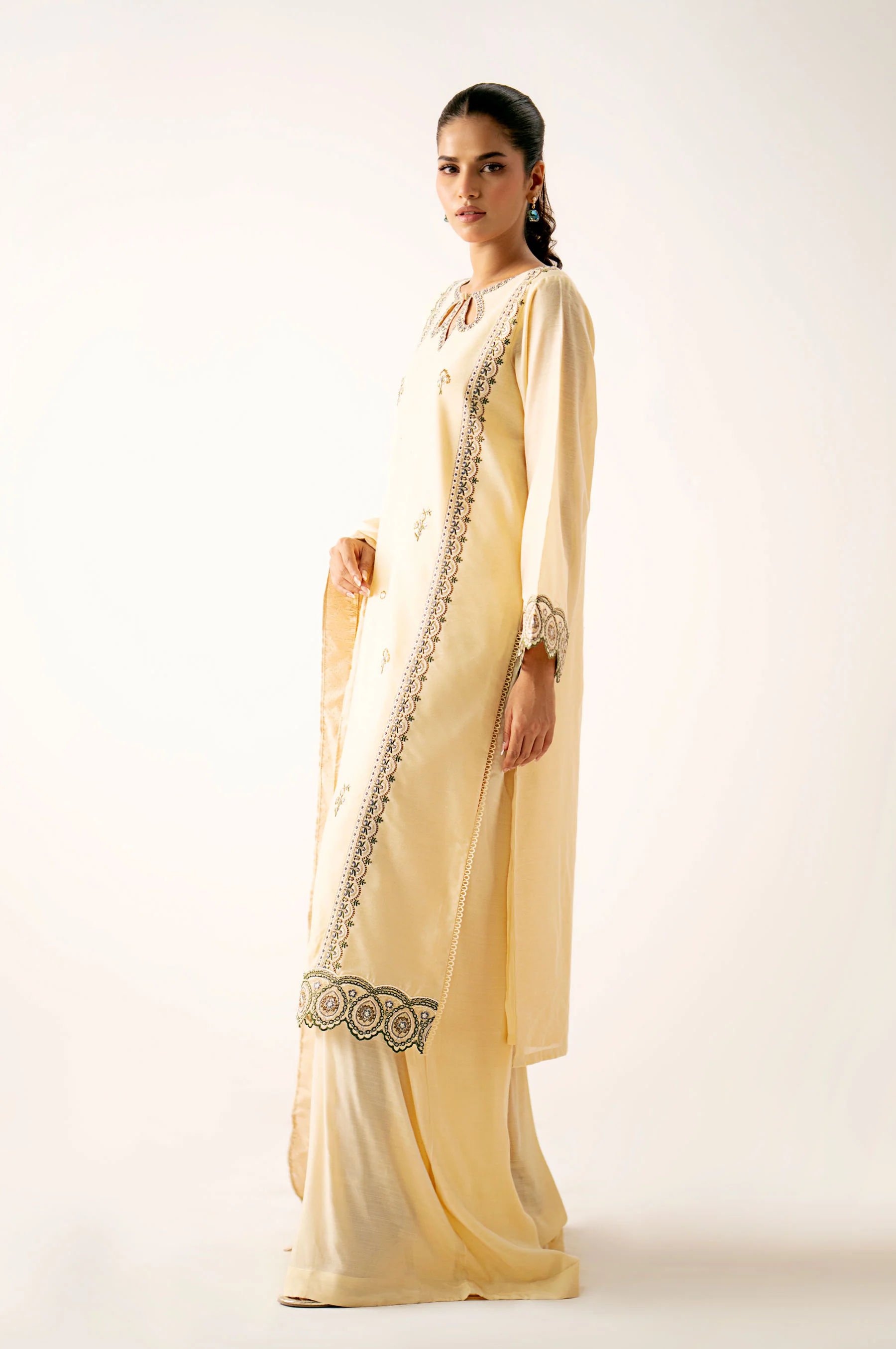 Unstitched 3 Piece Embroidered Cotton Net Suit - Image 4
