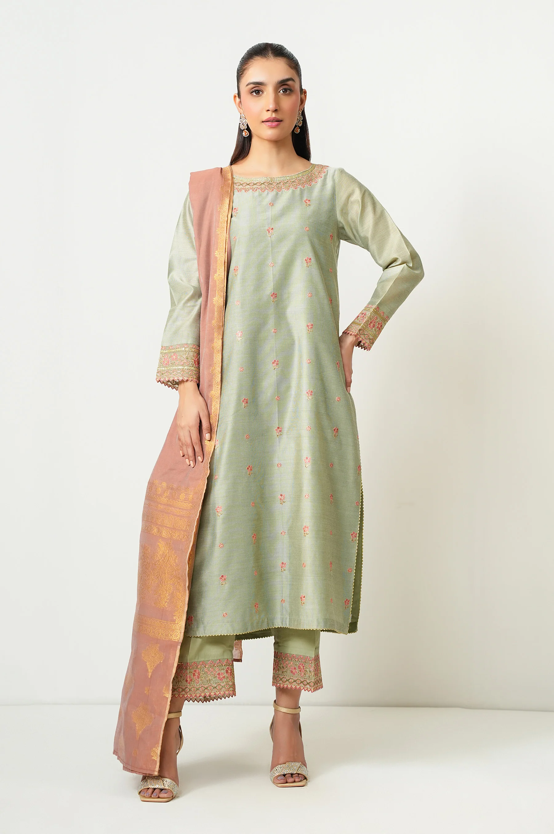 UNSTITCHED EMBROIDERED SUIT - Image 2