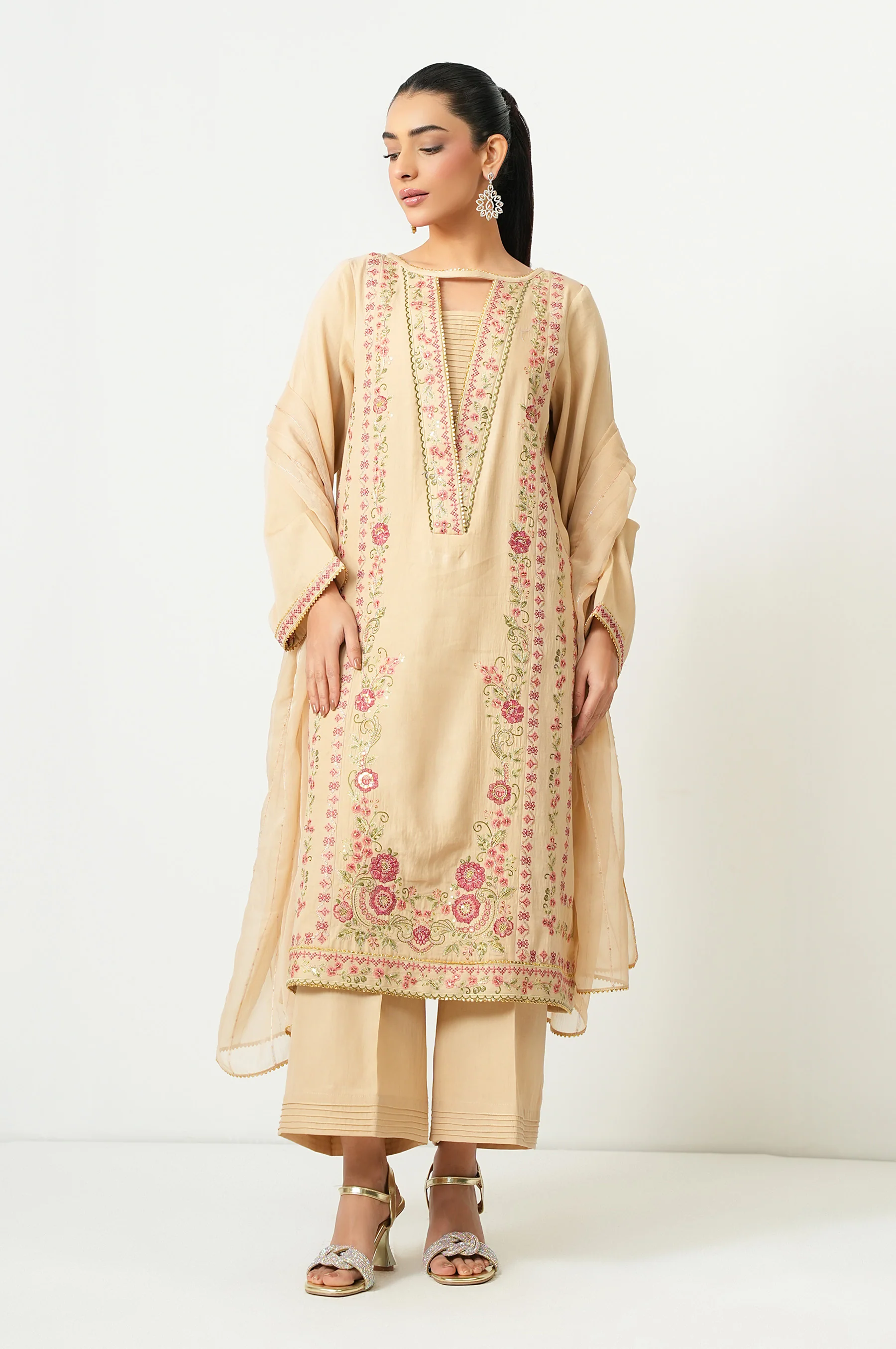 UNSTITCHED EMBROIDERED SUIT - Image 2