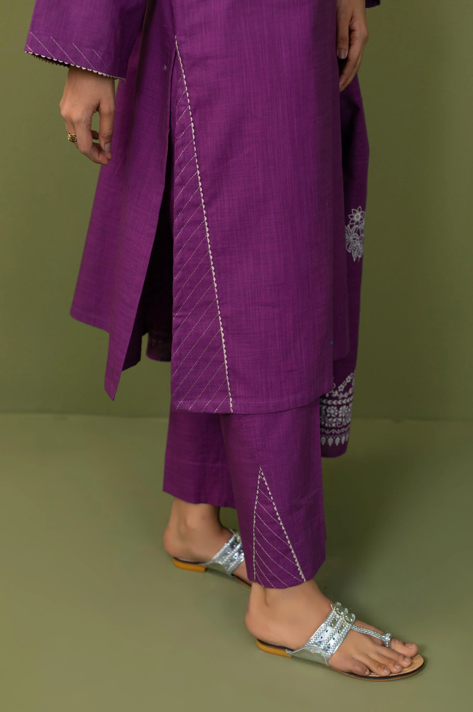 Unstitched 3 Piece Embroidered Front-Back Slub Suit - Image 8