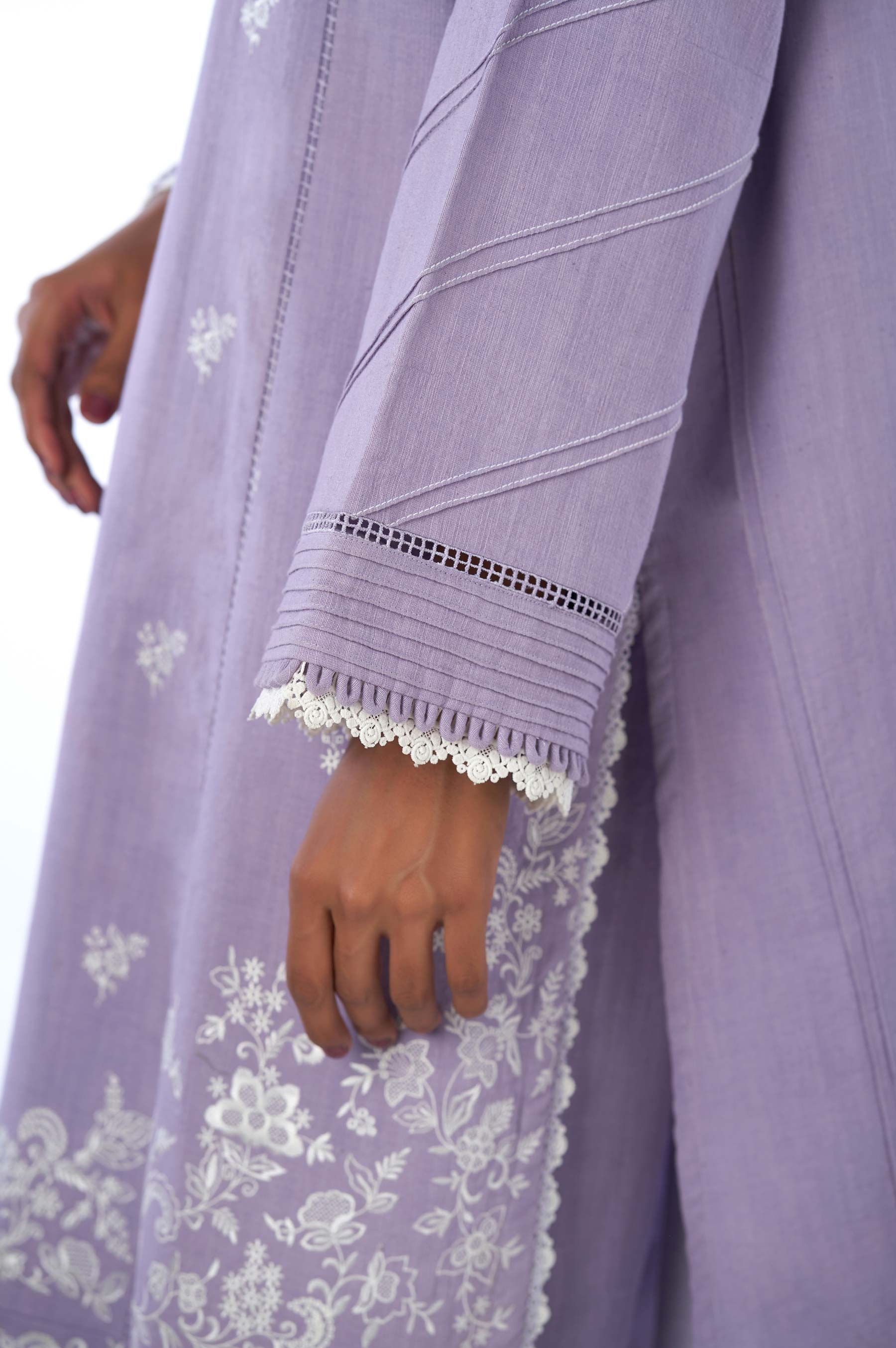 Unstitched 3 Piece Embroidered Karandi Suit - Image 6