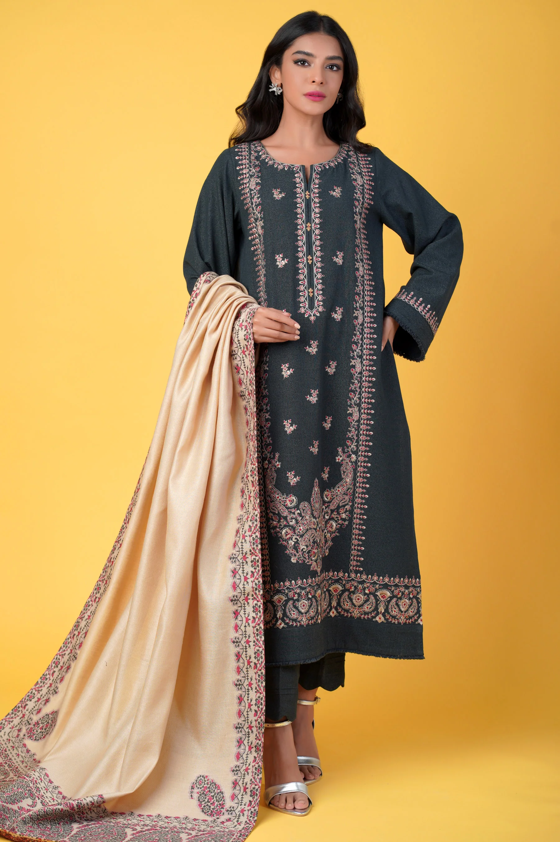 Unstitched 3 Piece Embroidered Karandi with Shawl Suit