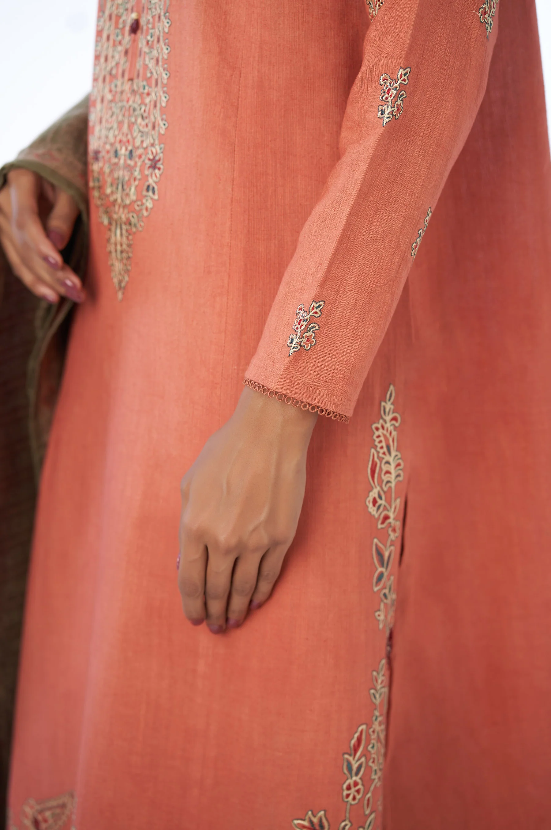 Unstitched 3 Piece Embroidered Khaddar Suit with Yarn Dyed Shawl - Image 5