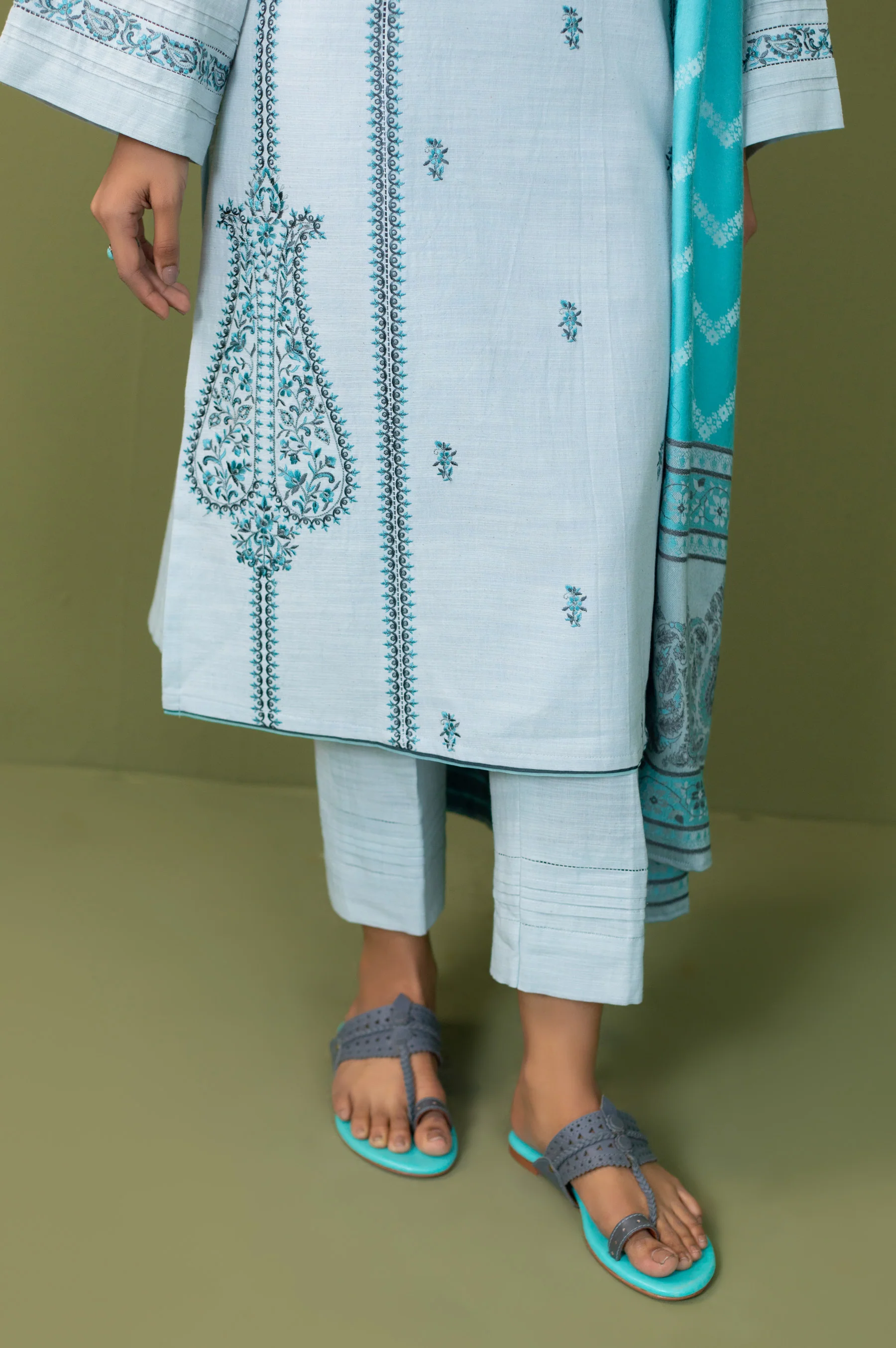 Unstitched 3 Piece Embroidered Khaddar Suit - Image 2