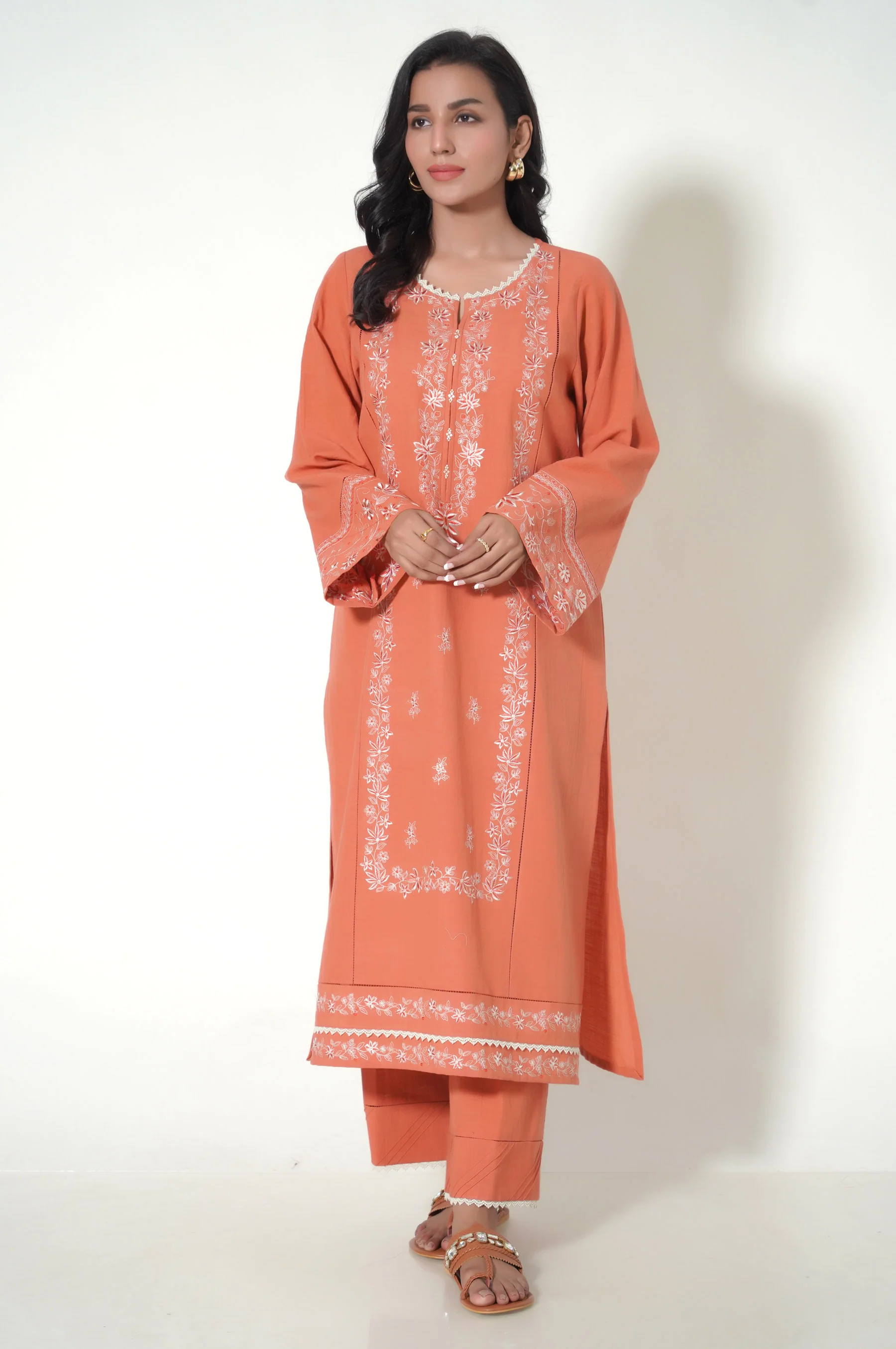 Unstitched 3 Piece Embroidered Khaddar Suit - Image 5