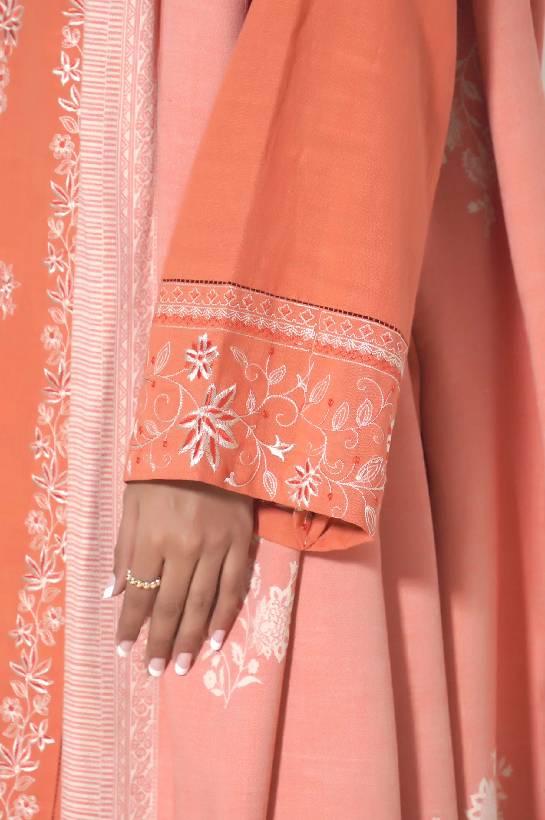 Unstitched 3 Piece Embroidered Khaddar Suit - Image 6
