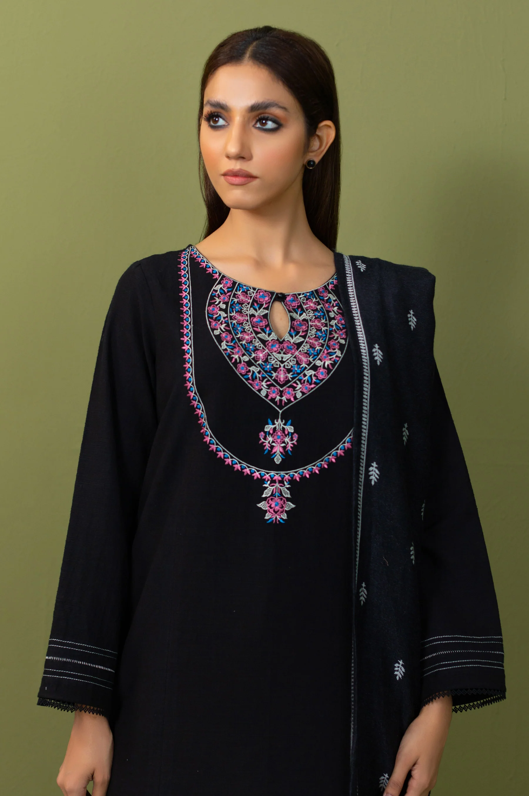 Unstitched 3 Piece Embroidered Khaddar Suit - Image 2