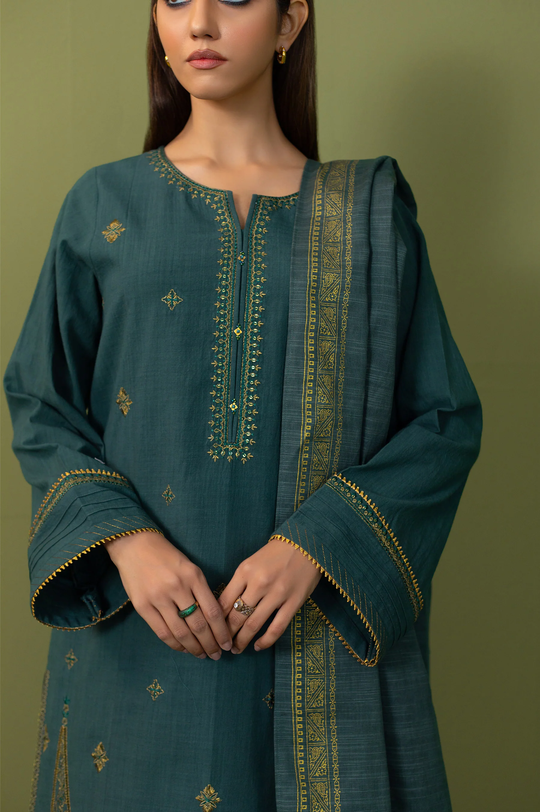 Unstitched 3 Piece Both Side Slub Embroidered Suit - Image 5