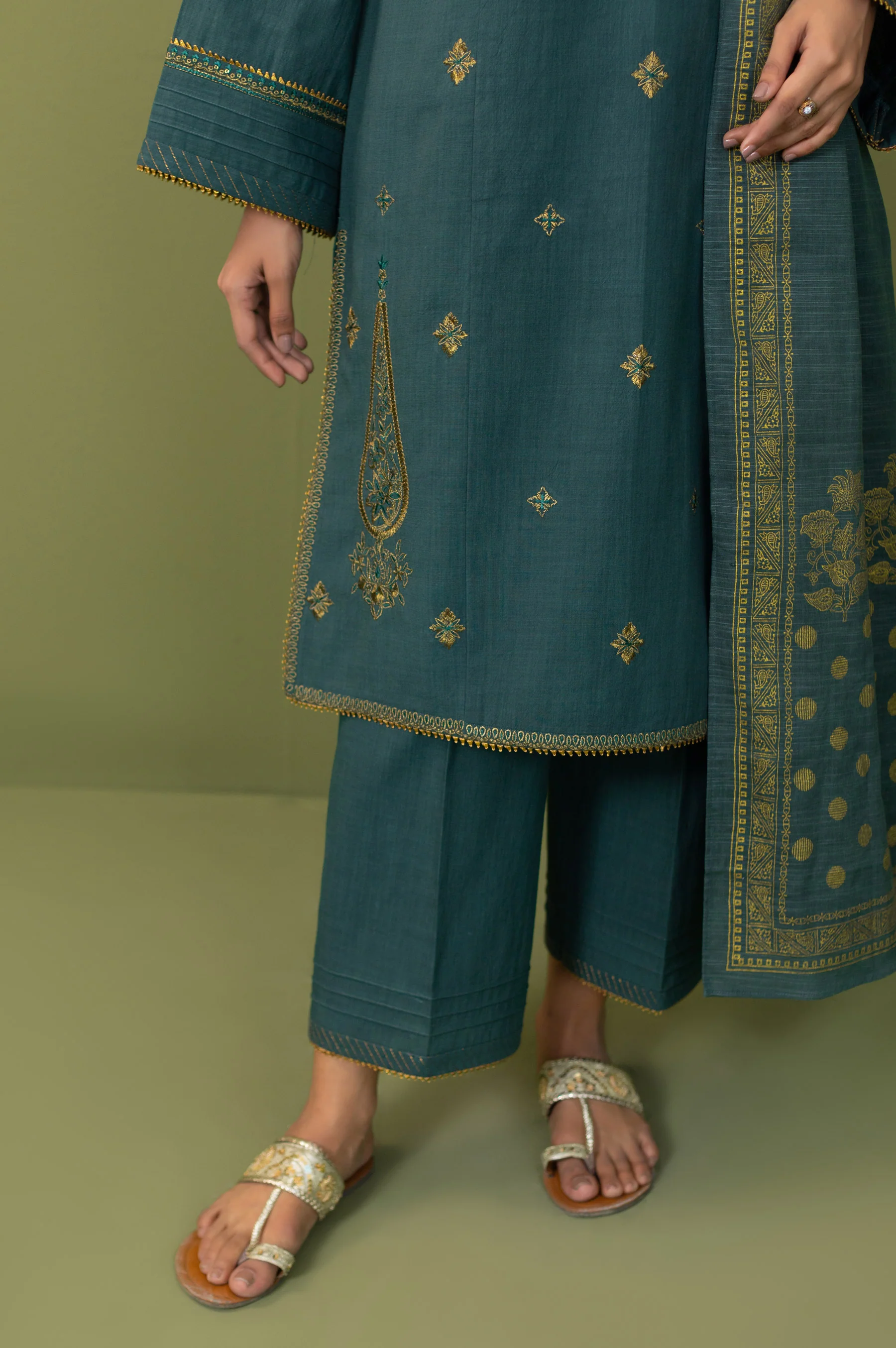 Unstitched 3 Piece Both Side Slub Embroidered Suit - Image 7
