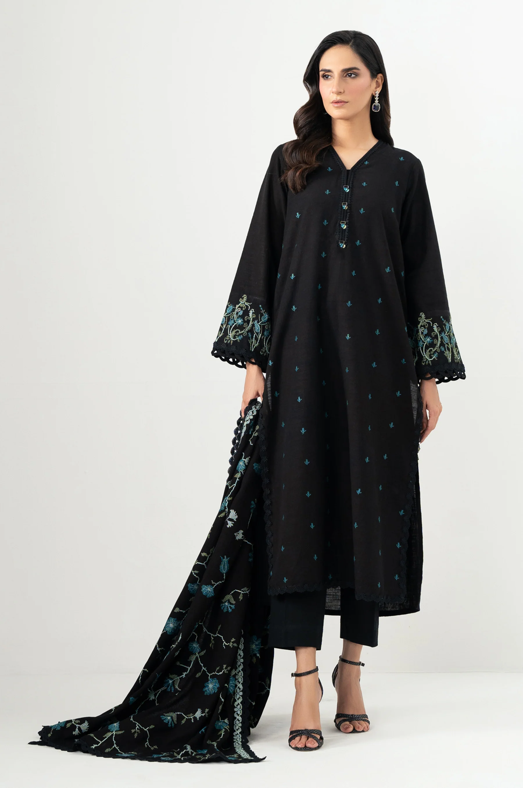 Unstitched 3 Piece Embroidered Khaddar Suit - Image 3