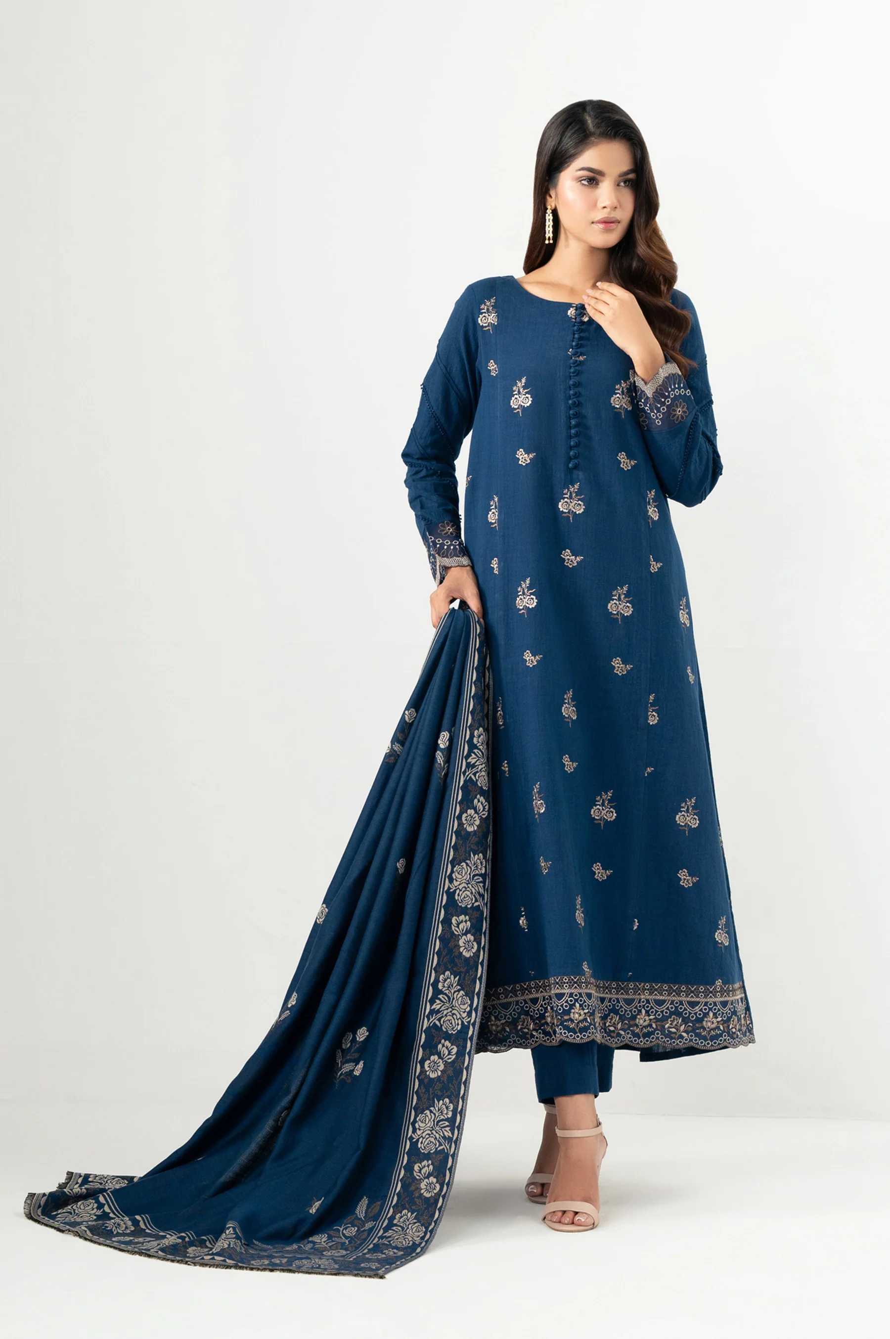 UNSTITCHED EMBROIDERED SUIT