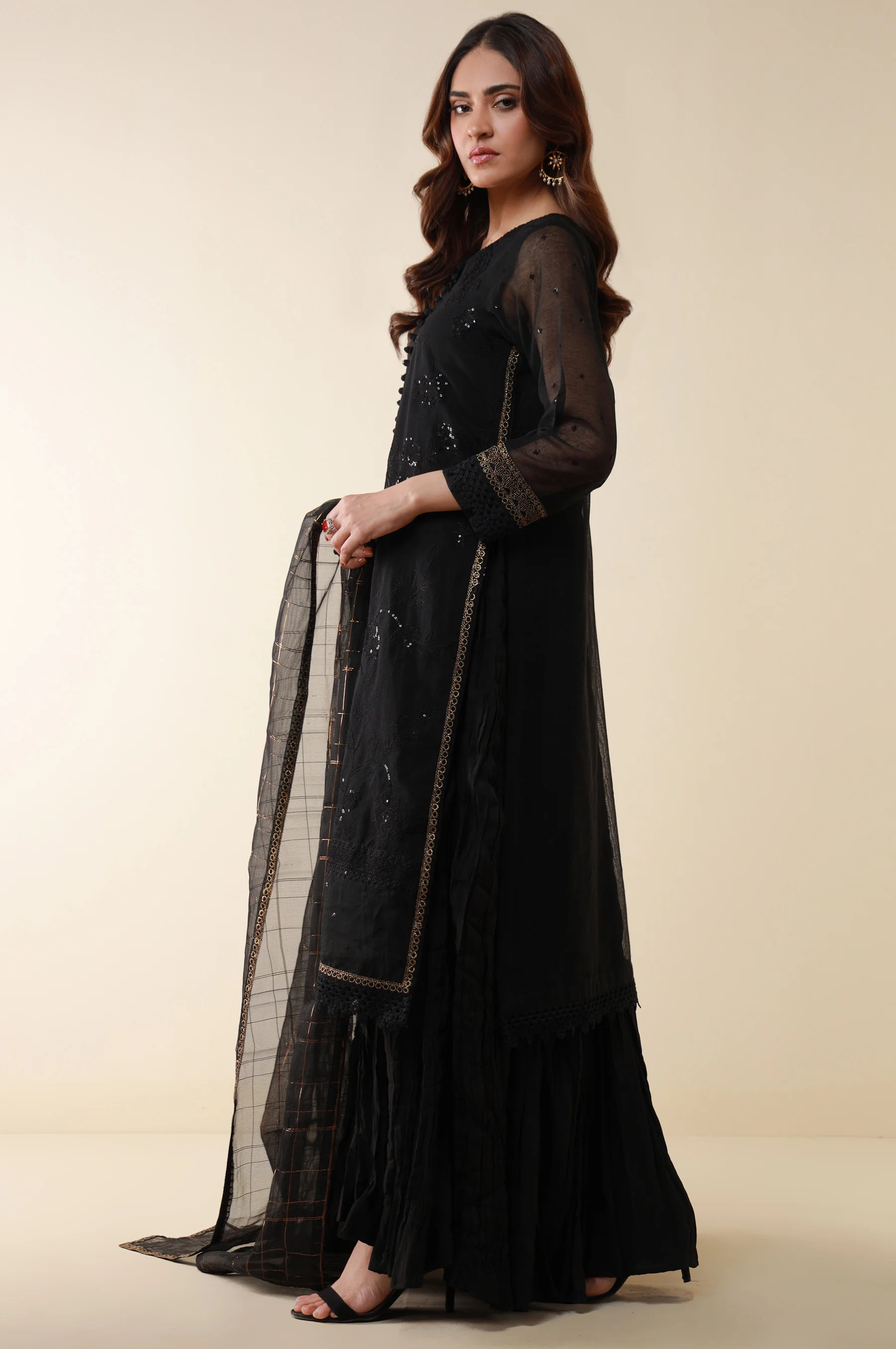 Unstitched 3 Piece Embroidered Khaddi Net Shirt With Checkered Lurex Dupatta - Image 4