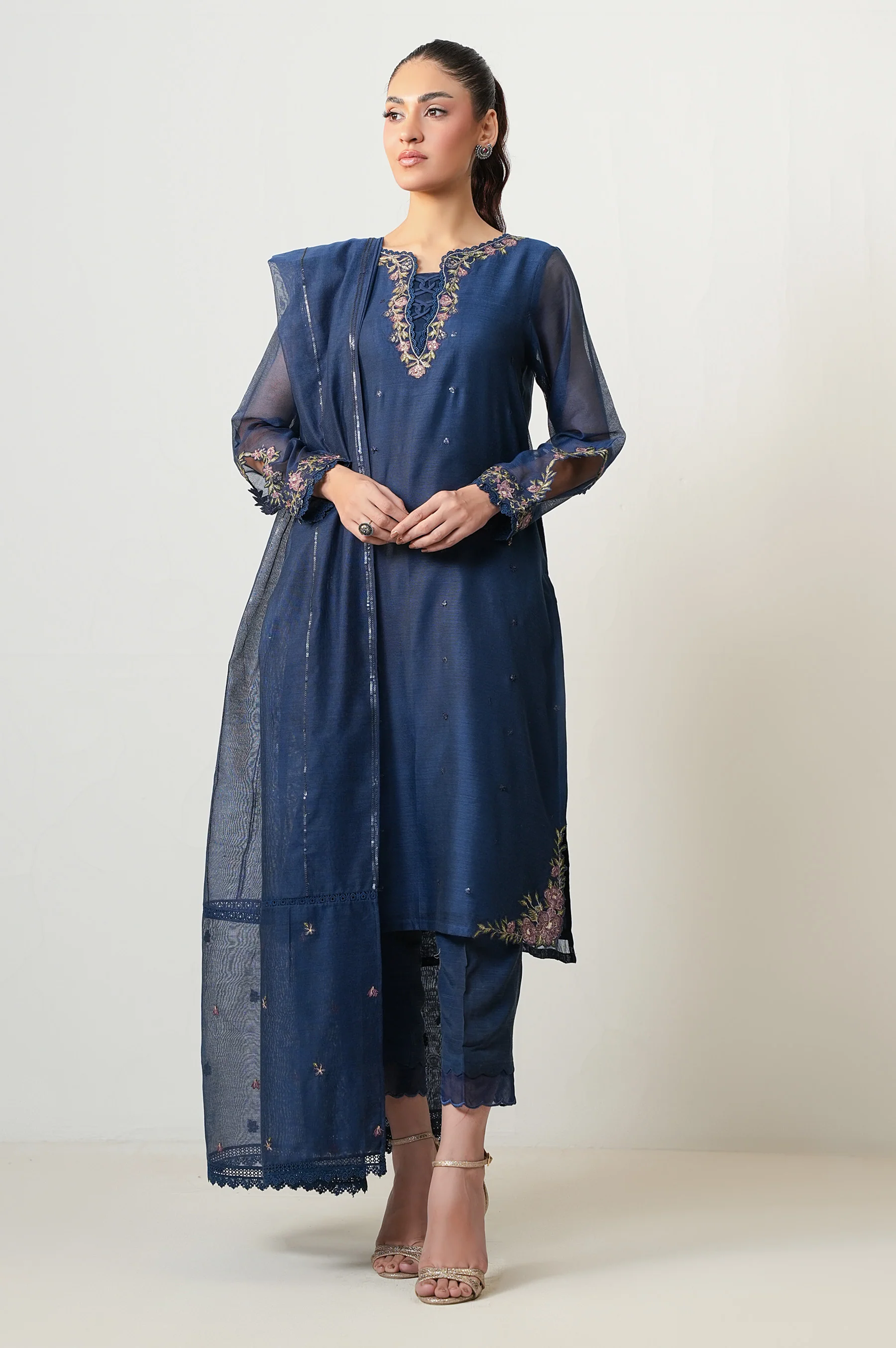UNSTITCHED EMBROIDERED SUIT