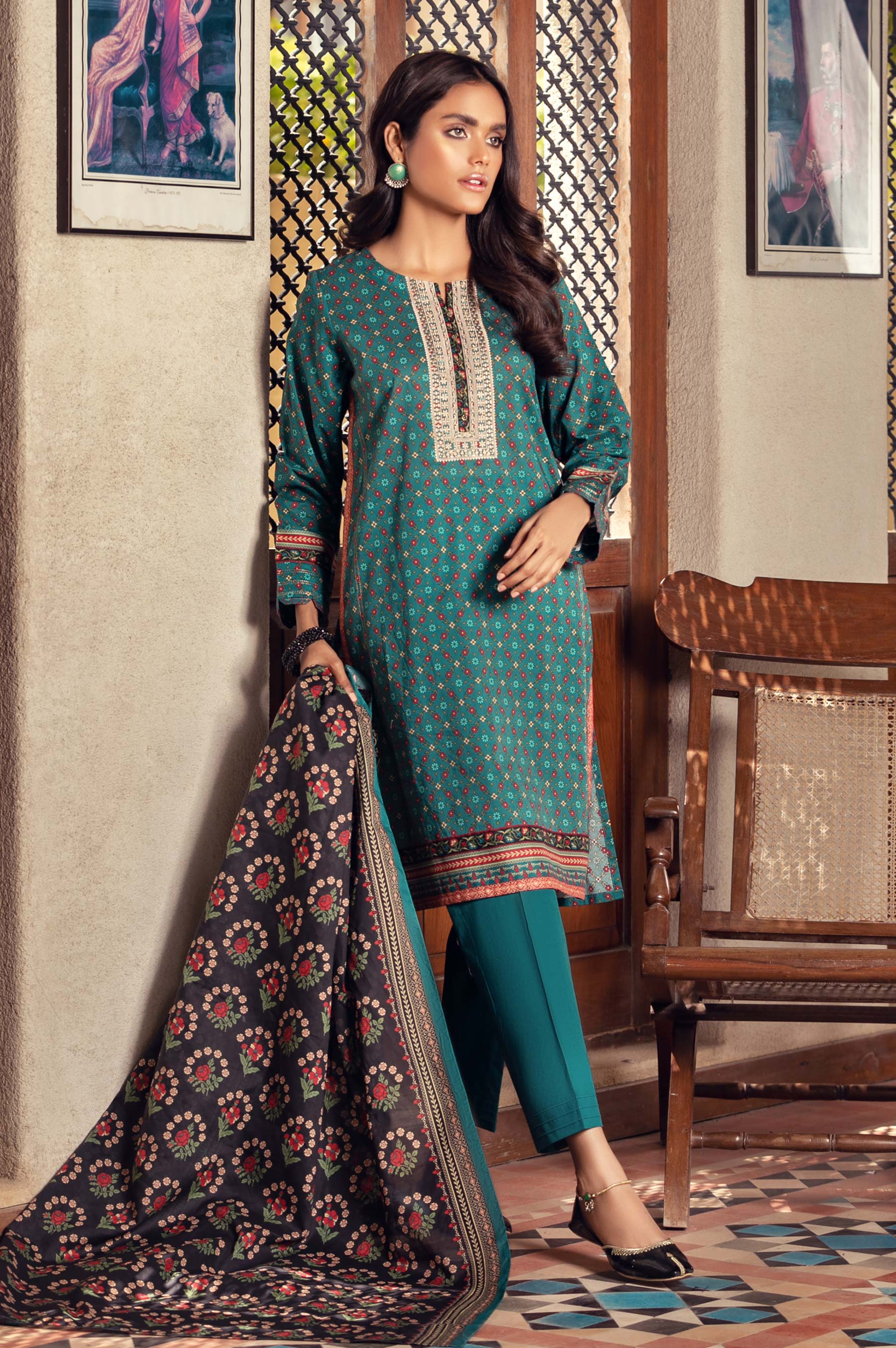 Unstitched 3 Piece Embroidered Lawn Suit with Lawn Dupatta
