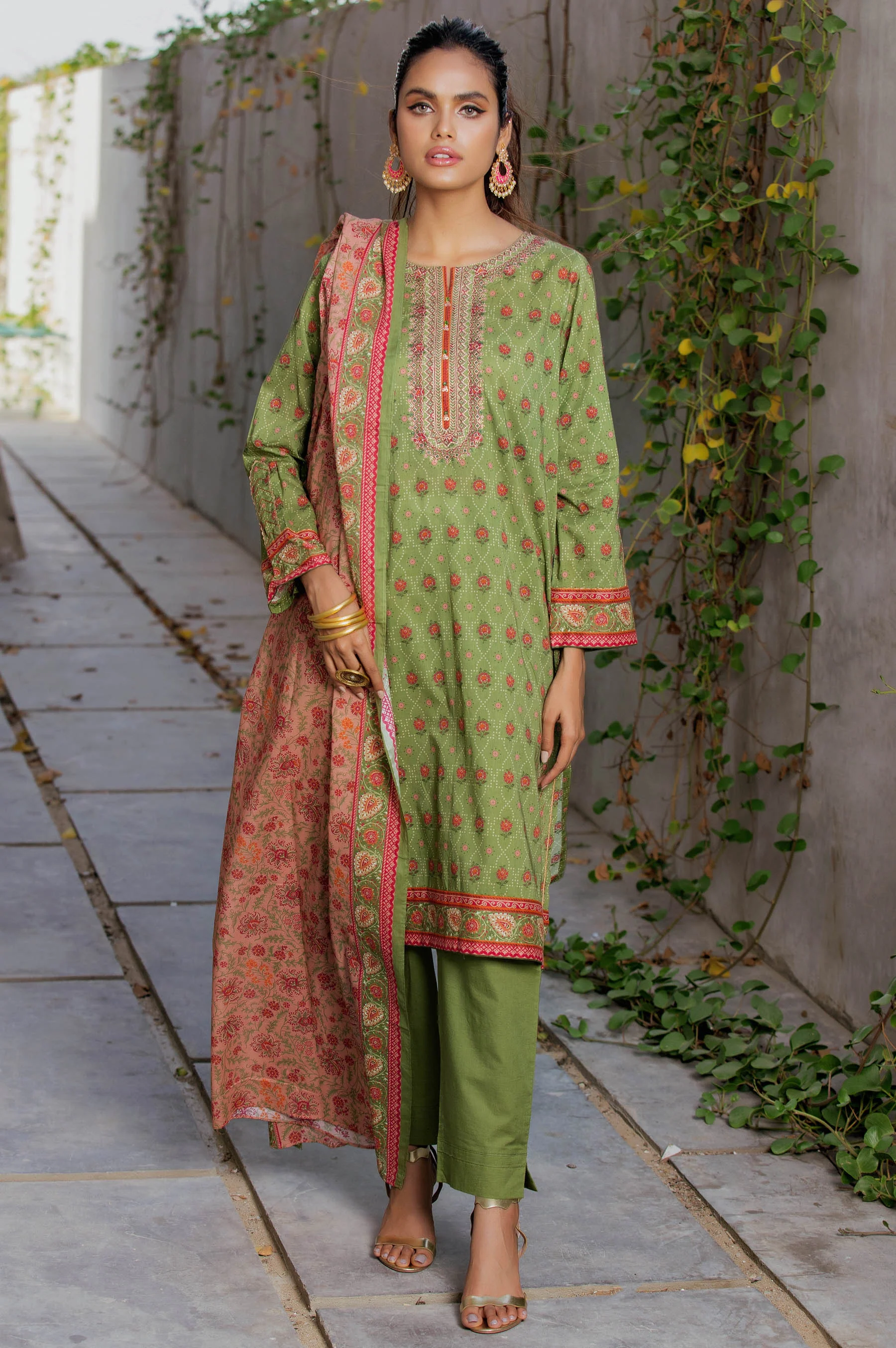 Unstitched 3 Piece Embroidered Lawn Suit